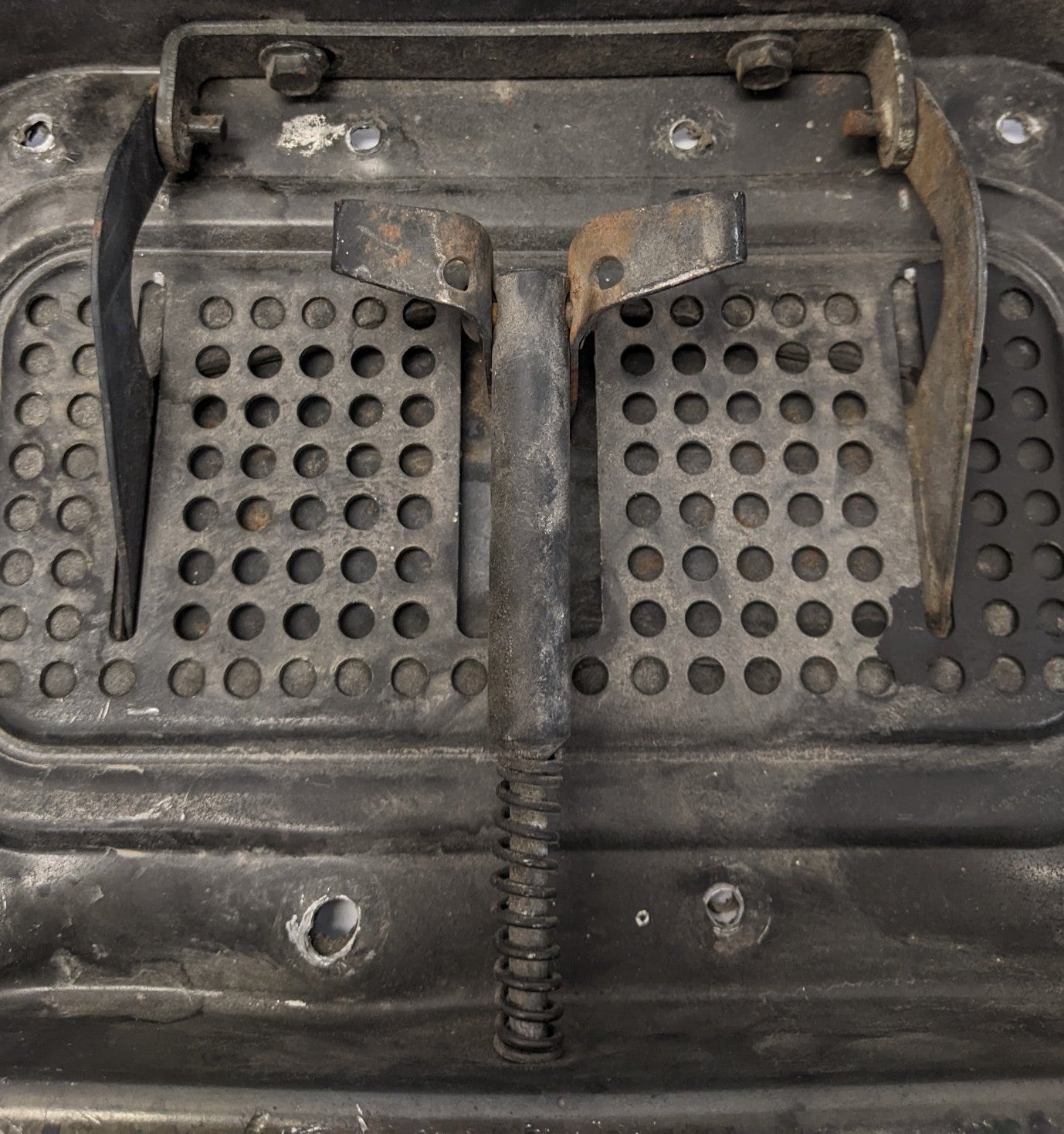 Used Freightliner Painted Air Vent Assembly - A18-11400-010