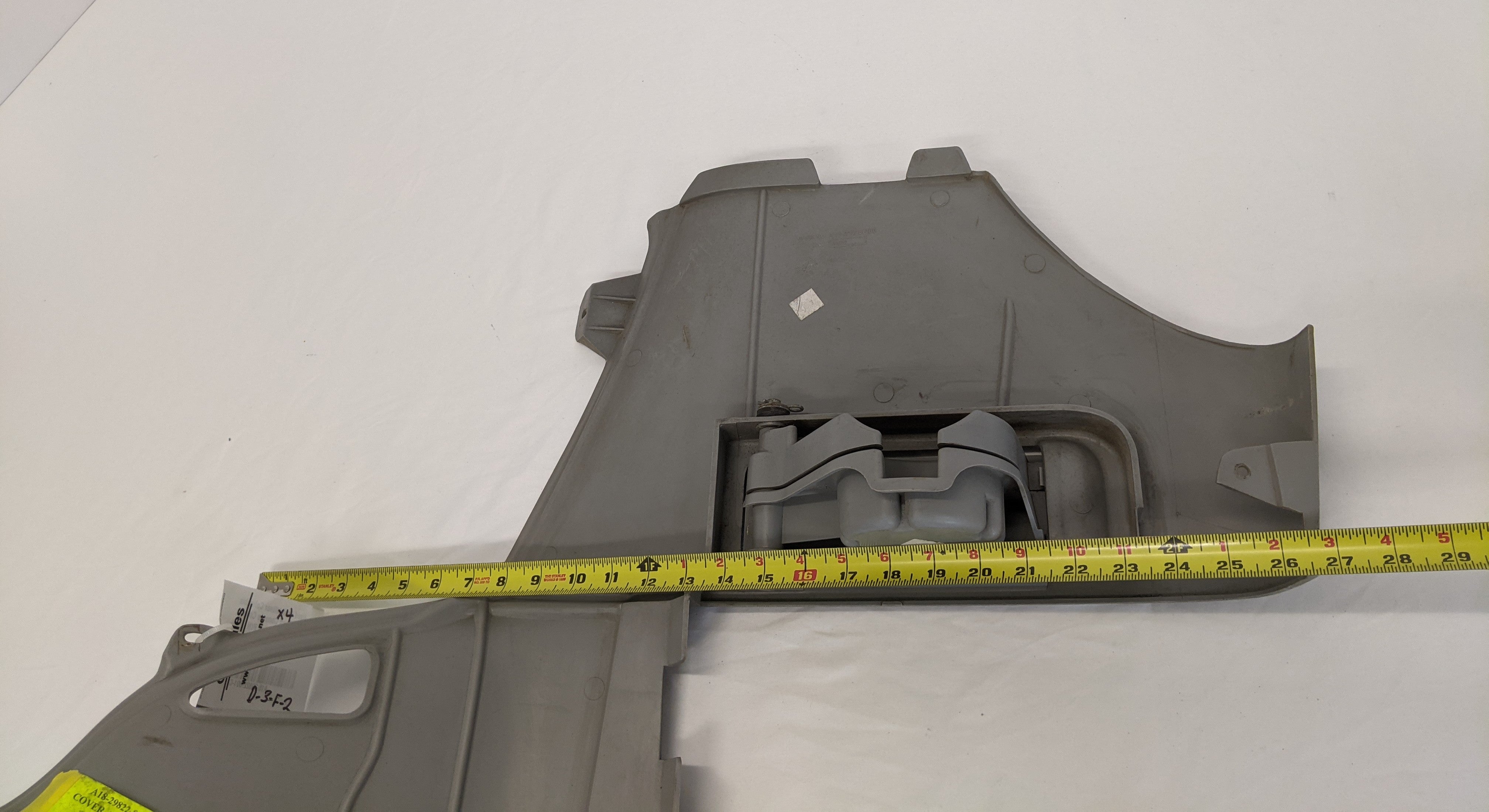 Used Freightliner Columbia RH Dash Console Cover Assembly - P/N A18-29822-001 (10096601334076)