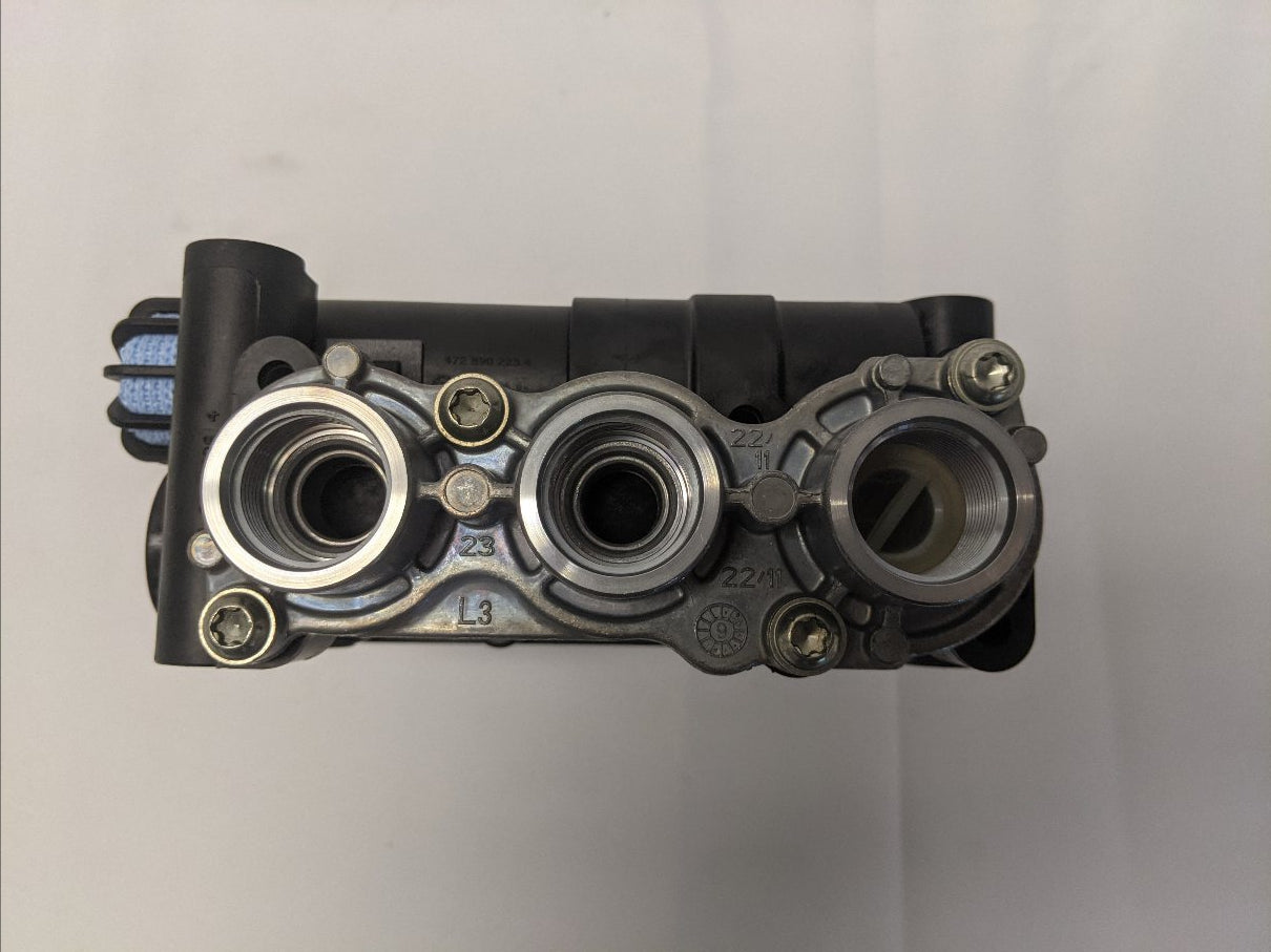 Wabco Air Ride Suspension Solenoid Valve | A0013271325