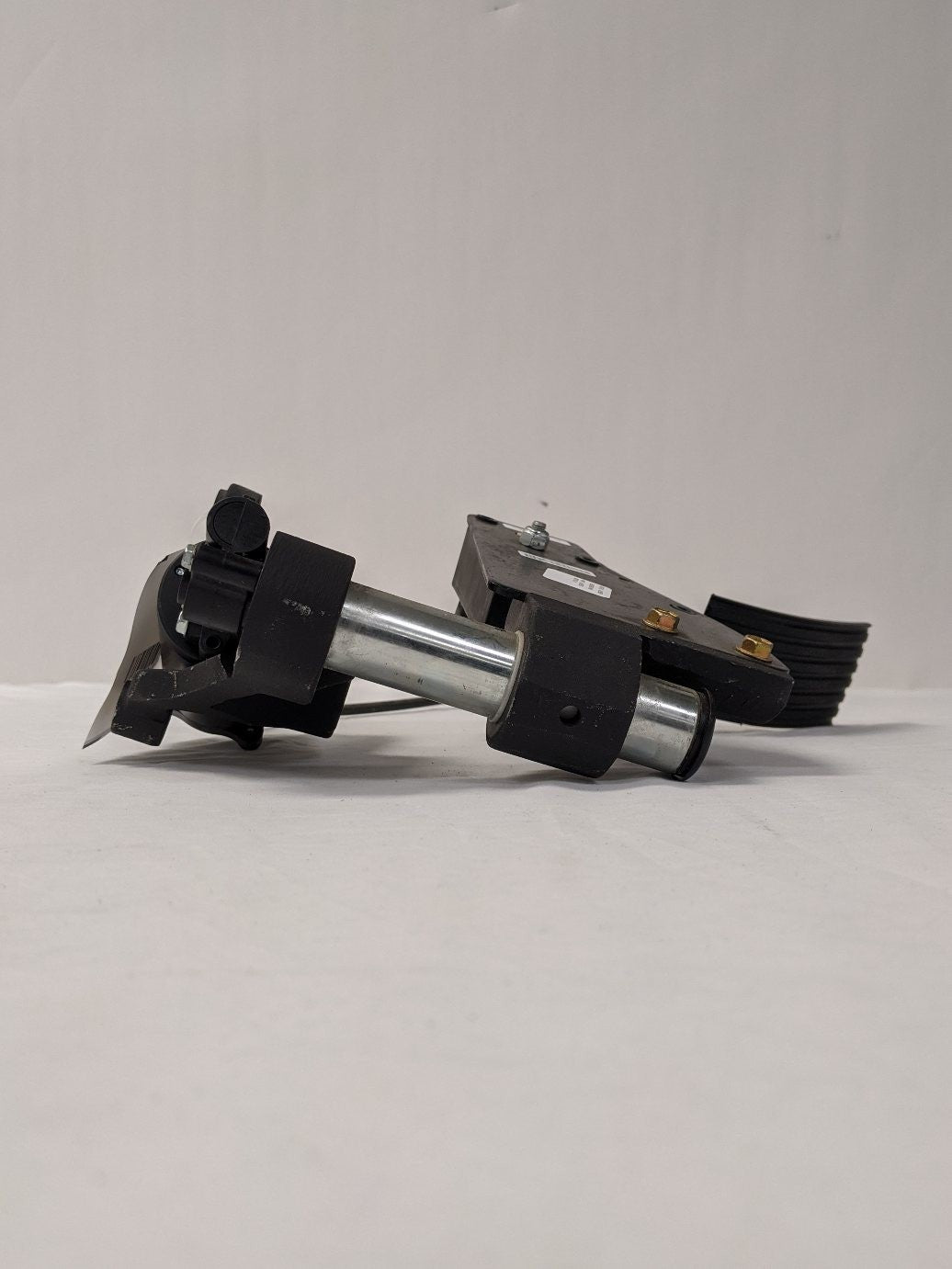 Freightliner Accelerator ADJ Pedal Assy - P/N  A01-34001-000