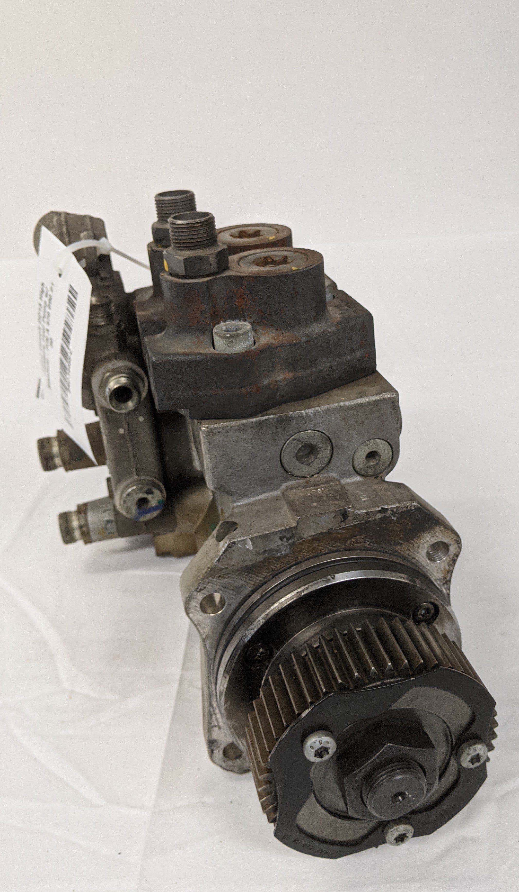 Used Detroit DD13 High Pressure Fuel Pump w/ Manifold - P/N A 470 090 21 50 (10091350524220)
