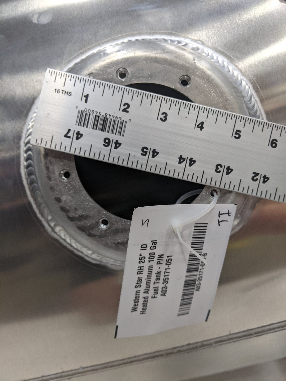 Western Star RH 100 Gal Heated Aluminum Fuel Tank A03-35171-051