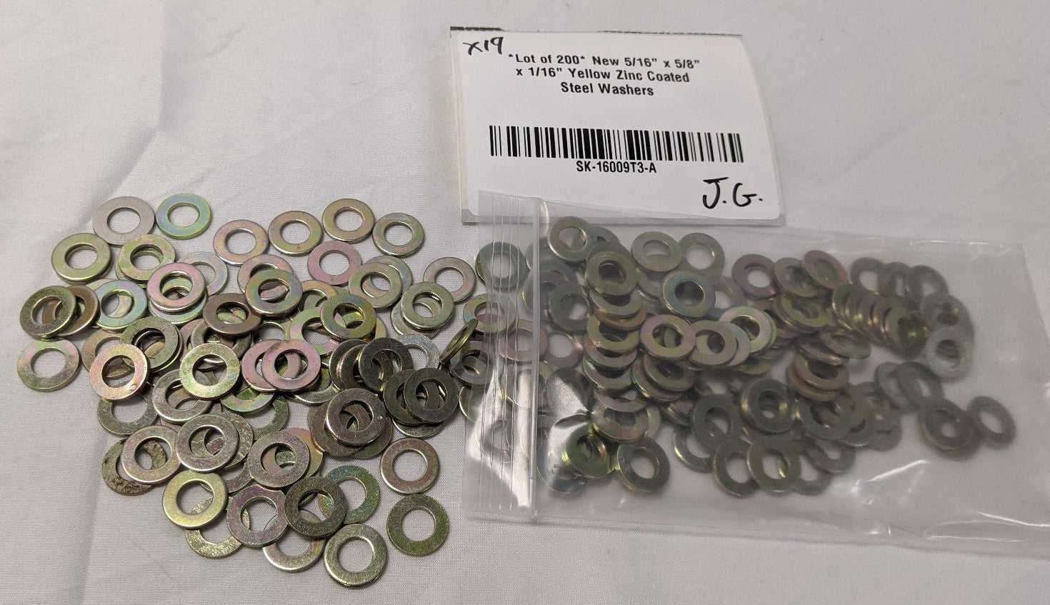 5/16" Yellow Zinc Coated Steel Flat Washers - Lot of 200 - 5/8" OD Corrosion Resistant