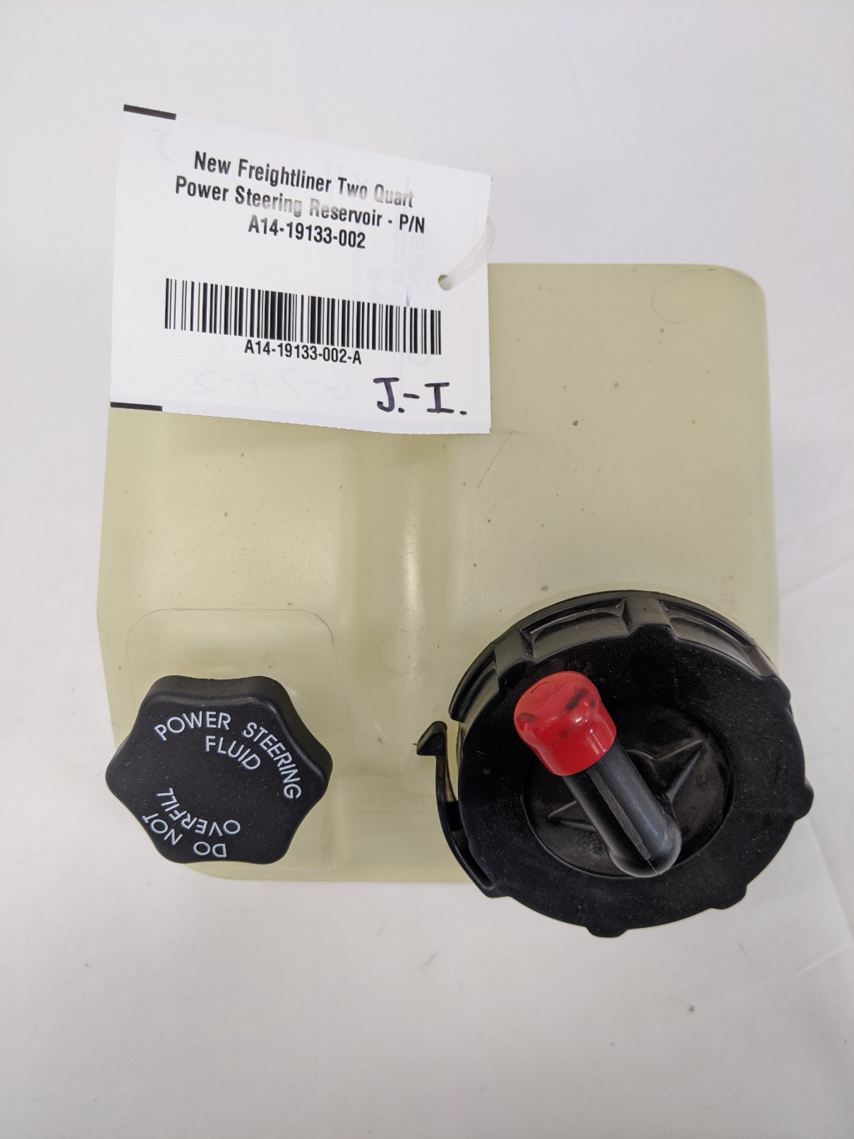 New Freightliner Two Quart Power Steering Reservoir - P/N A14-19133-002 (10157606666556)