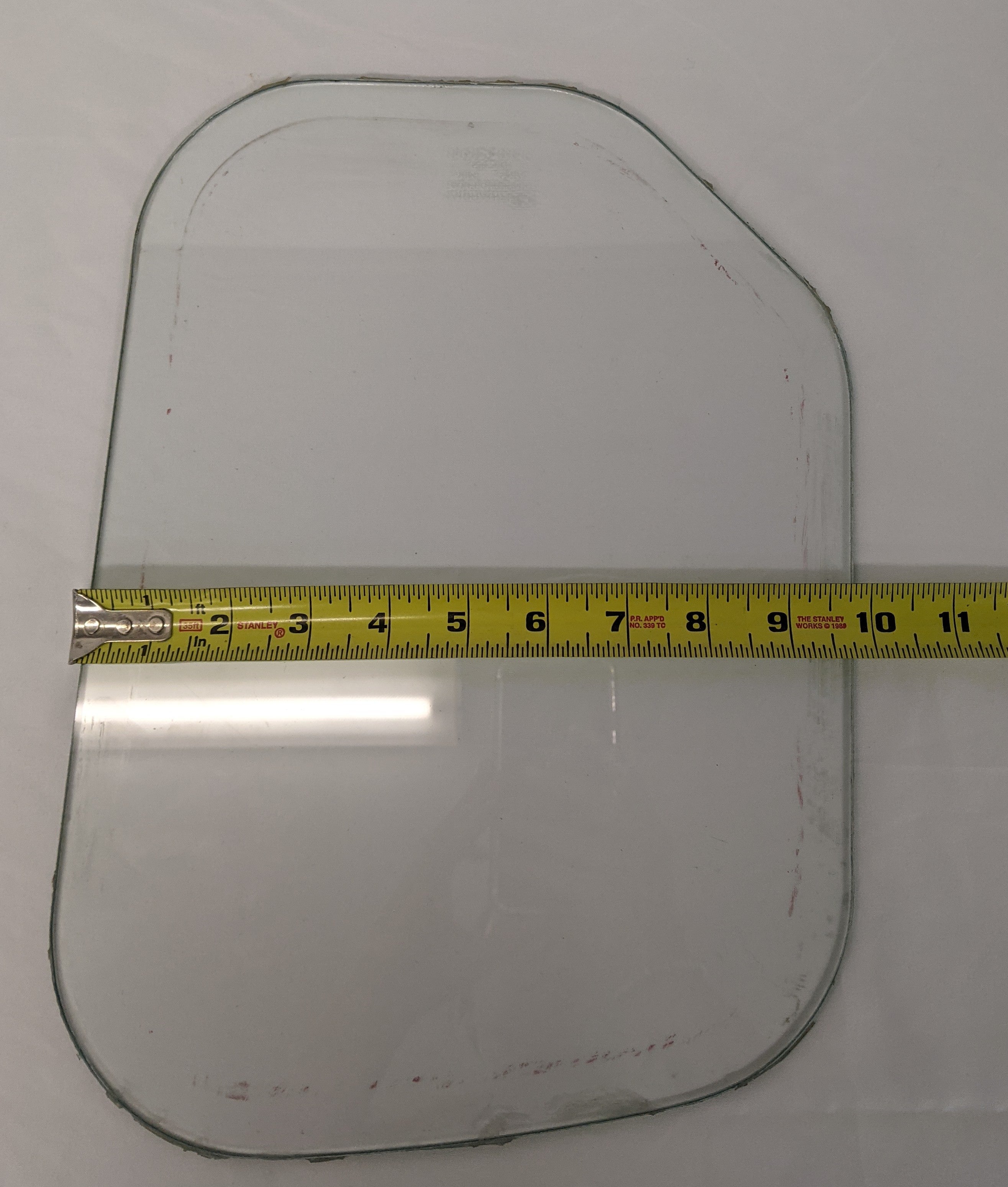 Used Freightliner Columbia RH Lower Door View Window Glass - P/N 18-30339-000 (10114317386044)