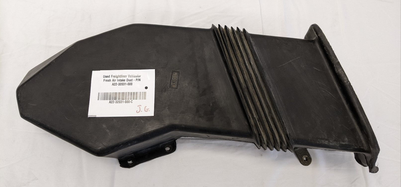 Used Freightliner Fresh Air Intake Duct - P/N A22-32031-000