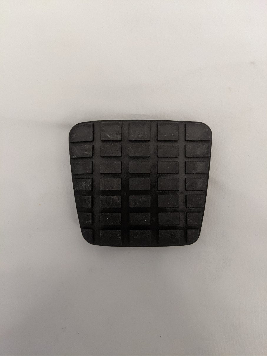 New Freightliner Rubber Pedal Cover P/N - 02-12306-000 (10109650600252)