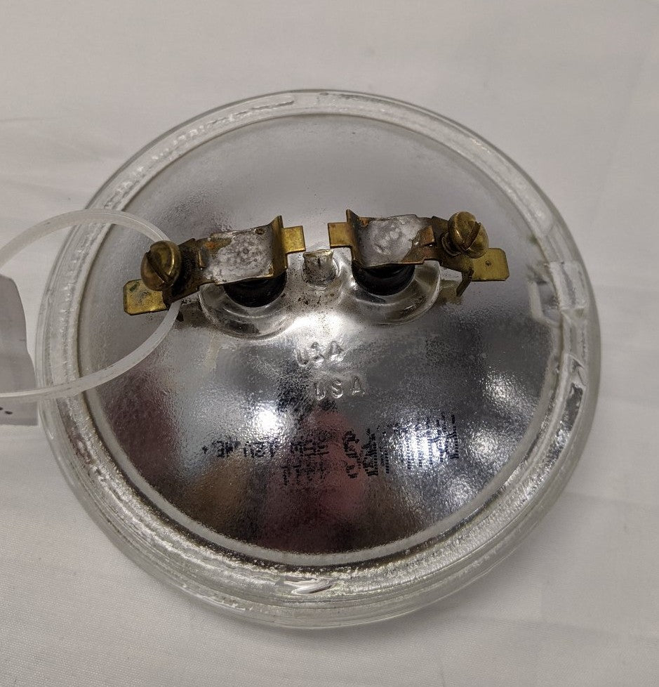 Phillips Single Filament Sealed Beam Utility Lamp - P/N PLC 4411