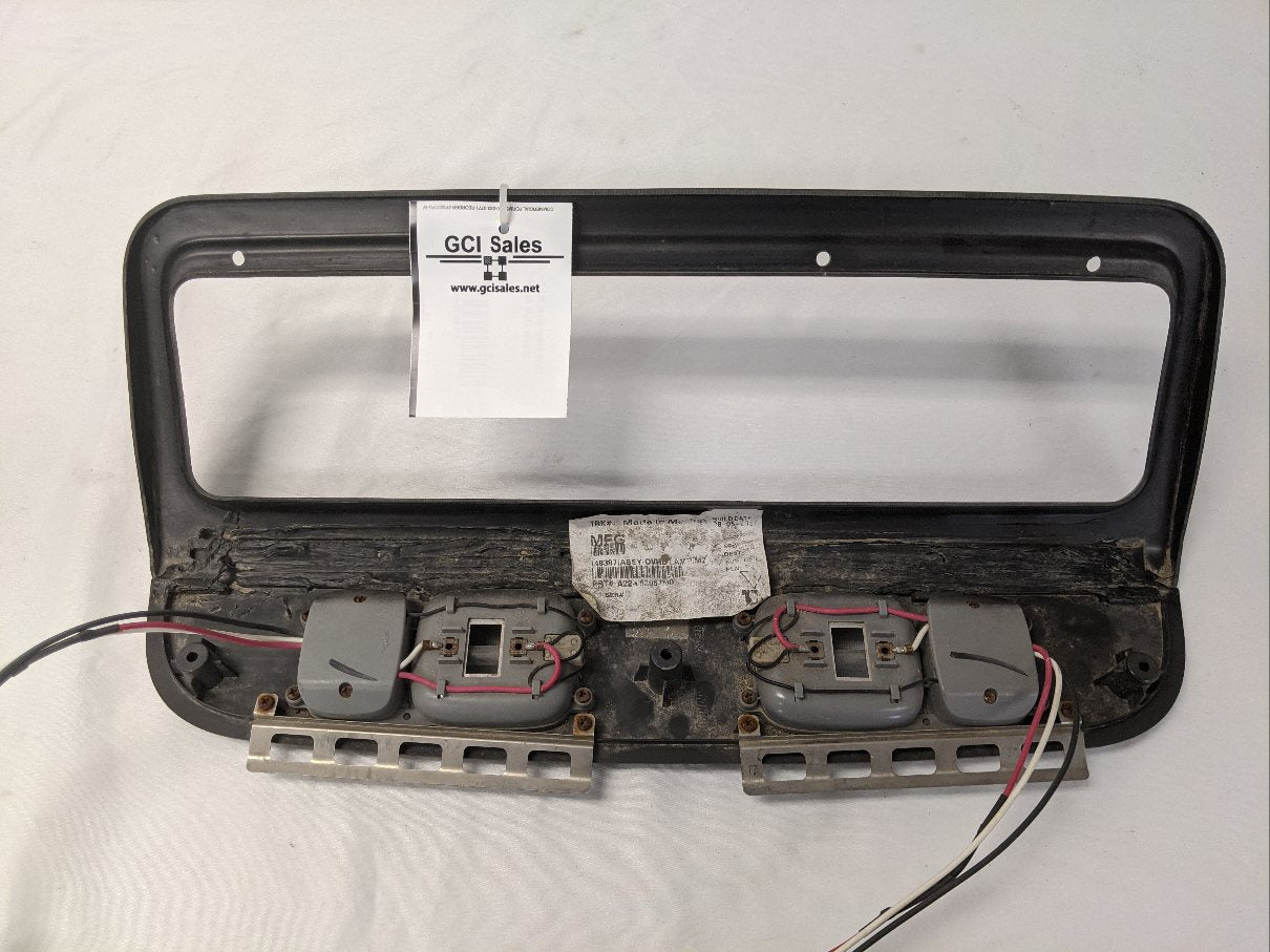 Used Freightliner M2 Overhead Interior Light Assembly - P/N A22-65295-000