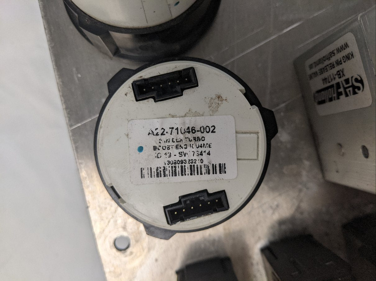 Used Freightliner Cascadia P3 Auxiliary Instrument Panel  - P/N  22-60660-000