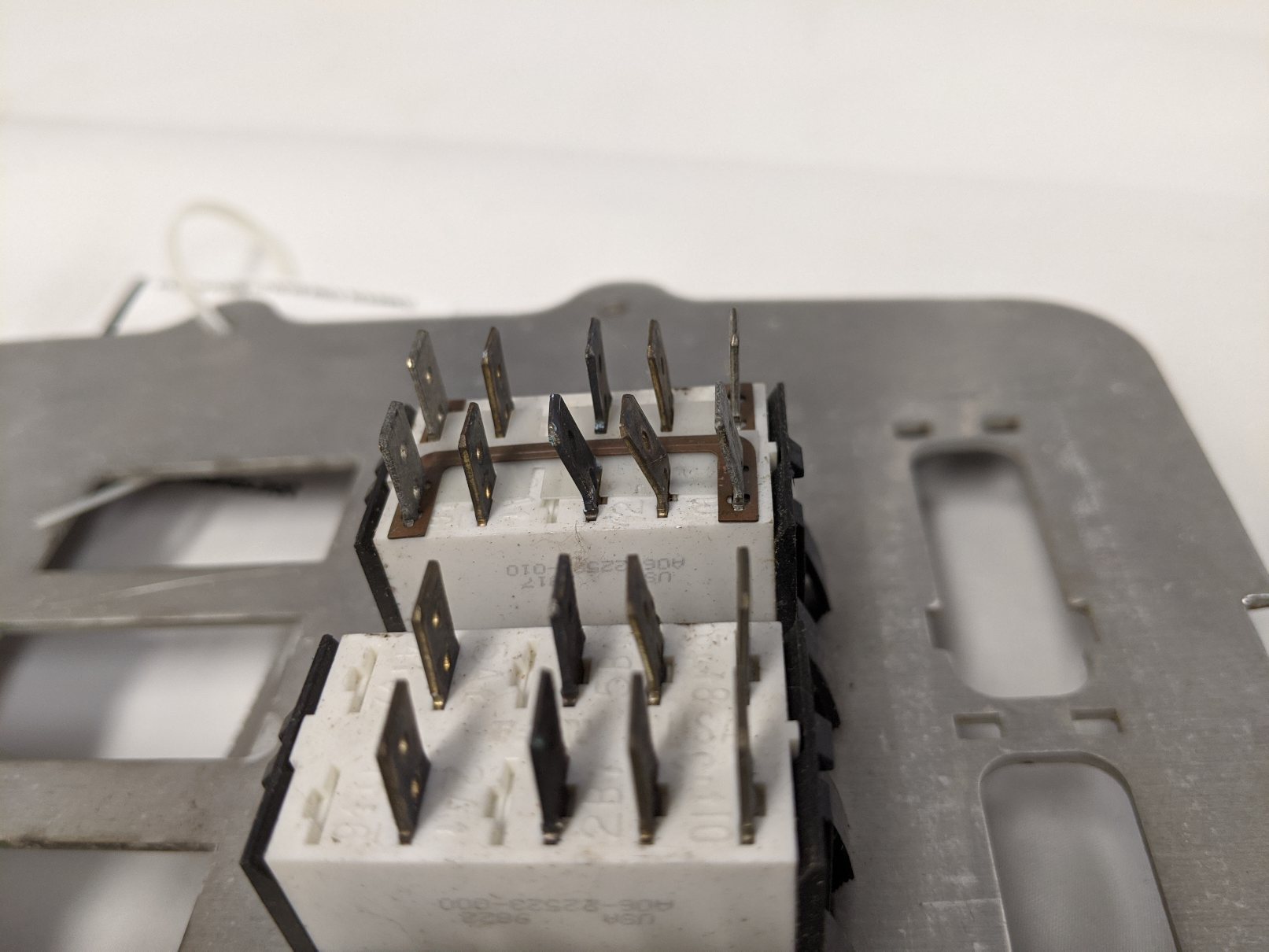 Used Freightliner Columbia Center Instrument Dash Panel -P/N  22-45867-000