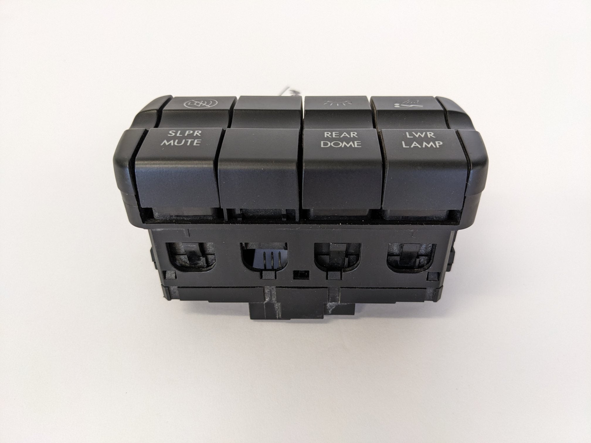 Freightliner Cascadia P3 Secondary Rocker Switch Panel - P/N  A06-60973-000 (10106940490044)
