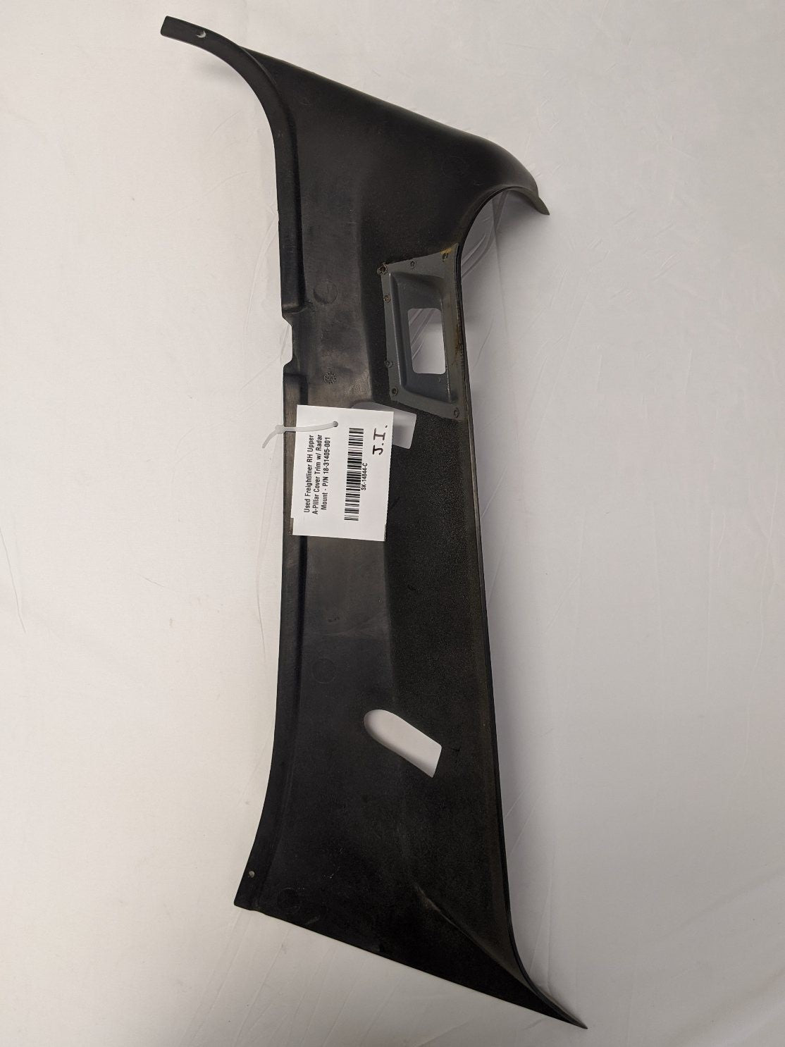 Freightliner RH Upper A-Pillar Cover Trim (18-31405-001) - Used