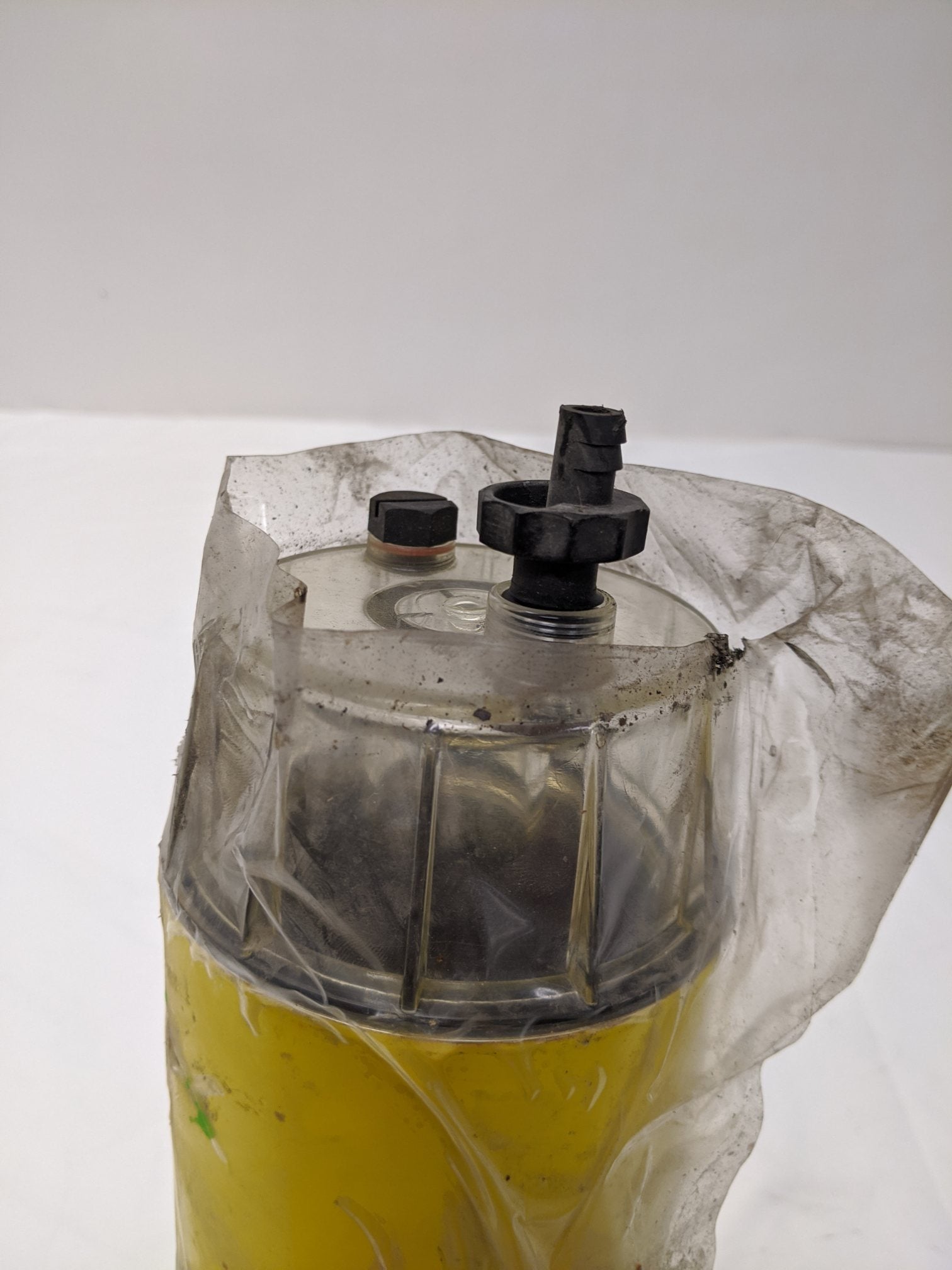 Used Alliance 7 Micron Fuel Water Separator w/o Heat - P/N 03-33417-671