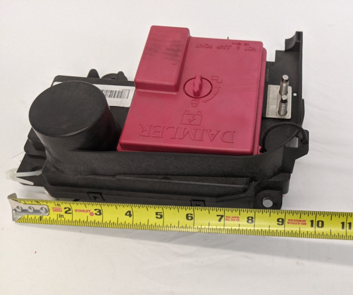 Freightliner Daimler Battery XMC BL No Center Power Module -P/N A66-18648-002 (10171316109628)