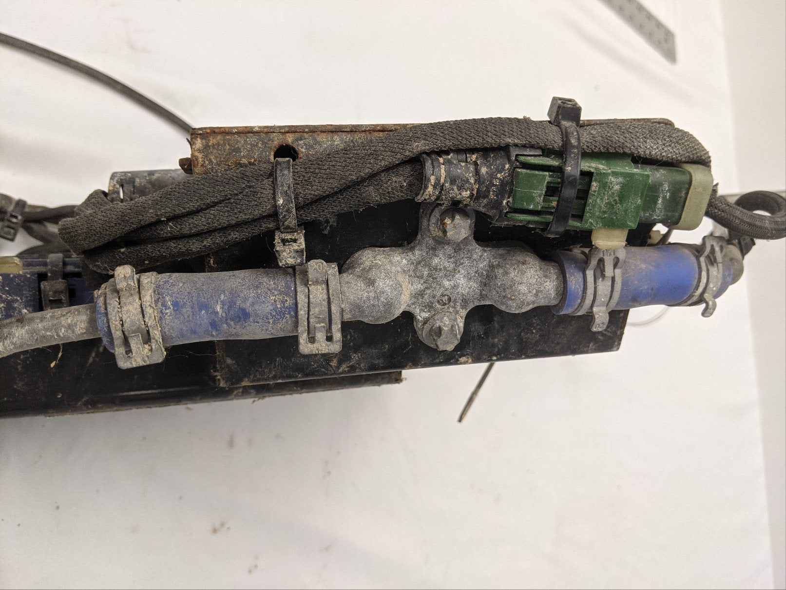 Used Freightliner DD15 DD13 DPF Aftertreatment Wiring Harness Sensor Box