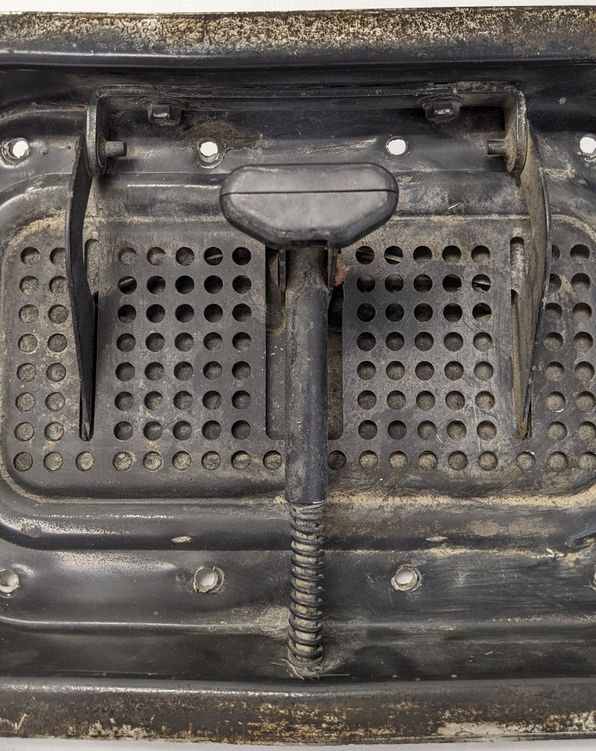 Used Freightliner Painted Air Vent Assembly -P/N A18-11400-010