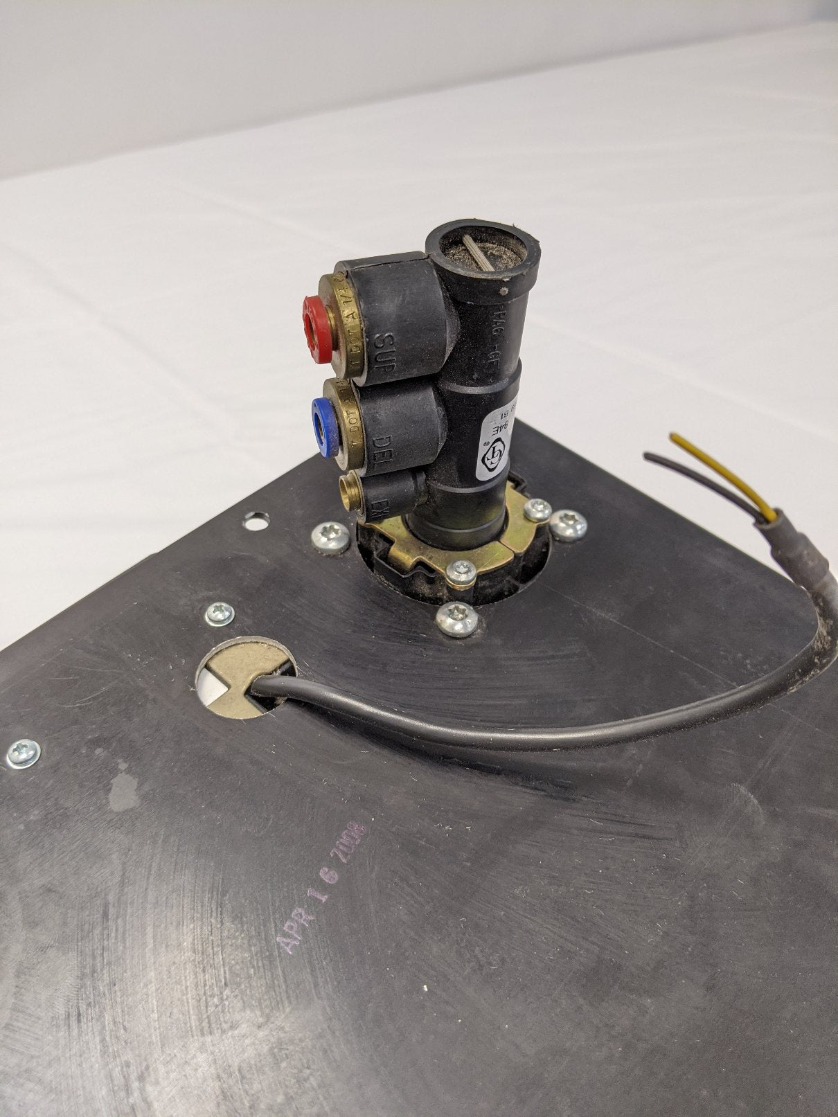 22-60660-000 - Freightliner Cascadia Auxiliary Instrument Panel (Used)