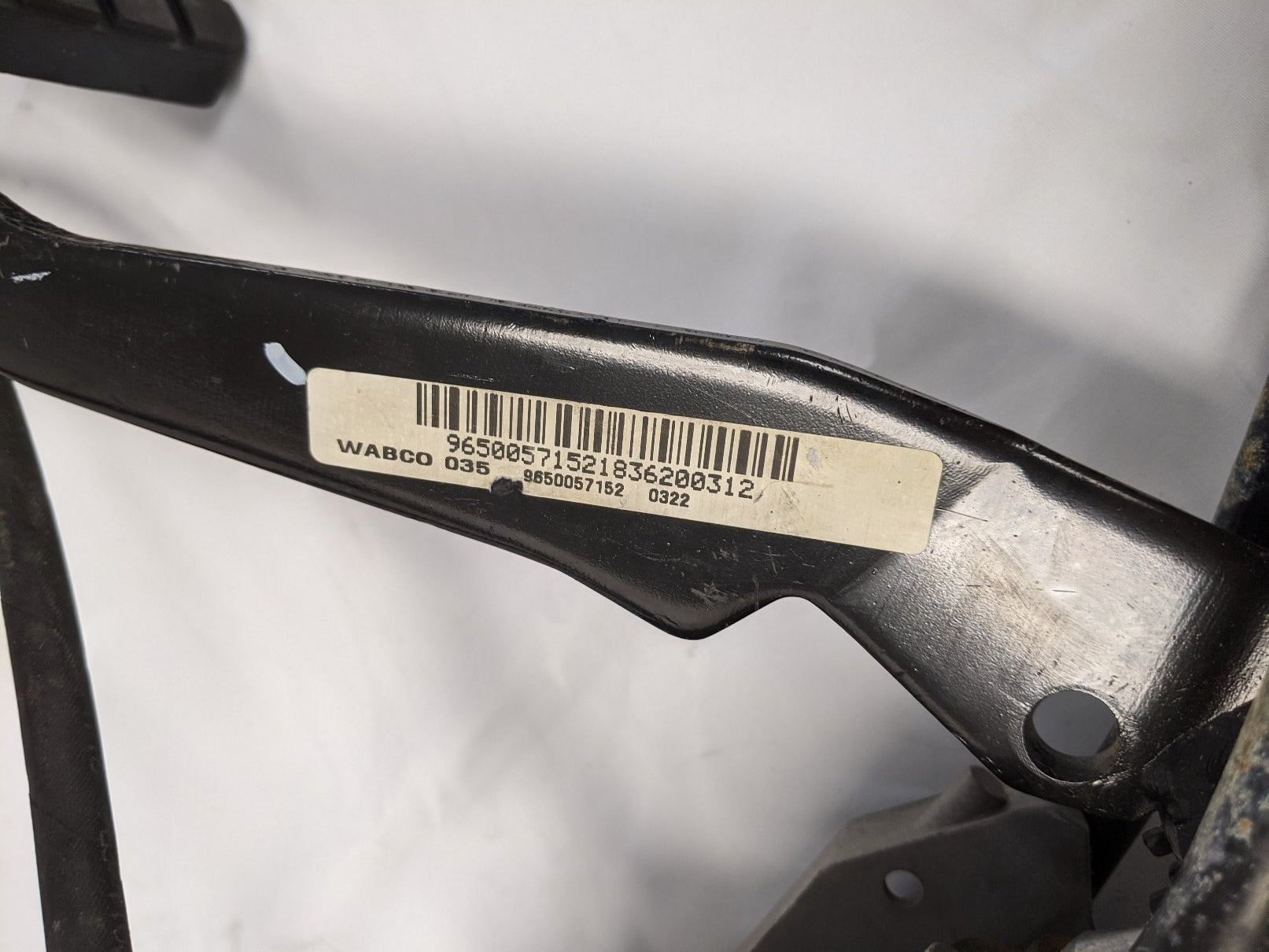 Used Wabco Hydraulic Clutch Pedal w/ Slave Cylinder - P/N A02-13446-001