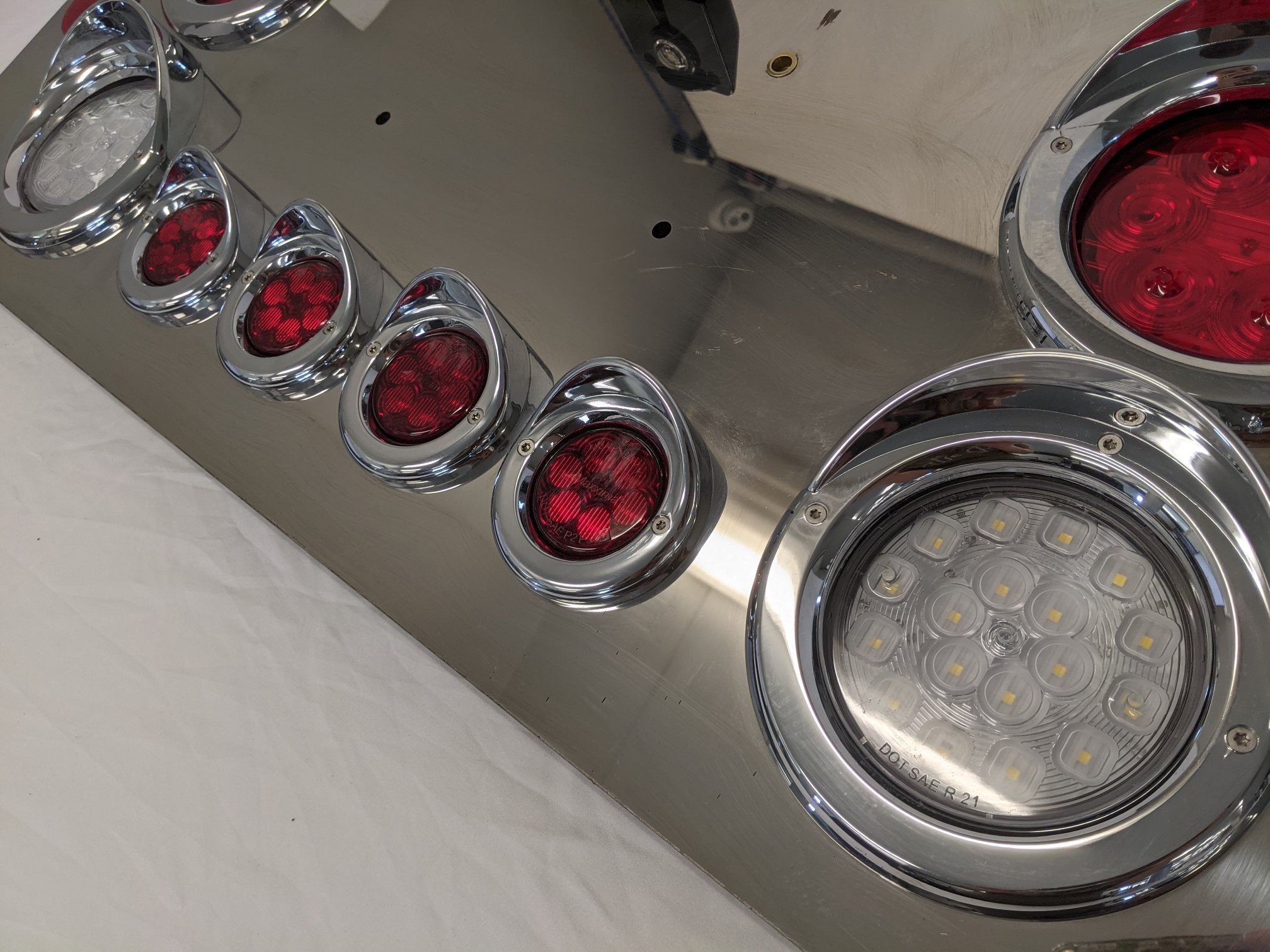 Freightliner Polished Tail Lamp Bracket W/Lights - P/N  A66-15697-002 (10144987545916)