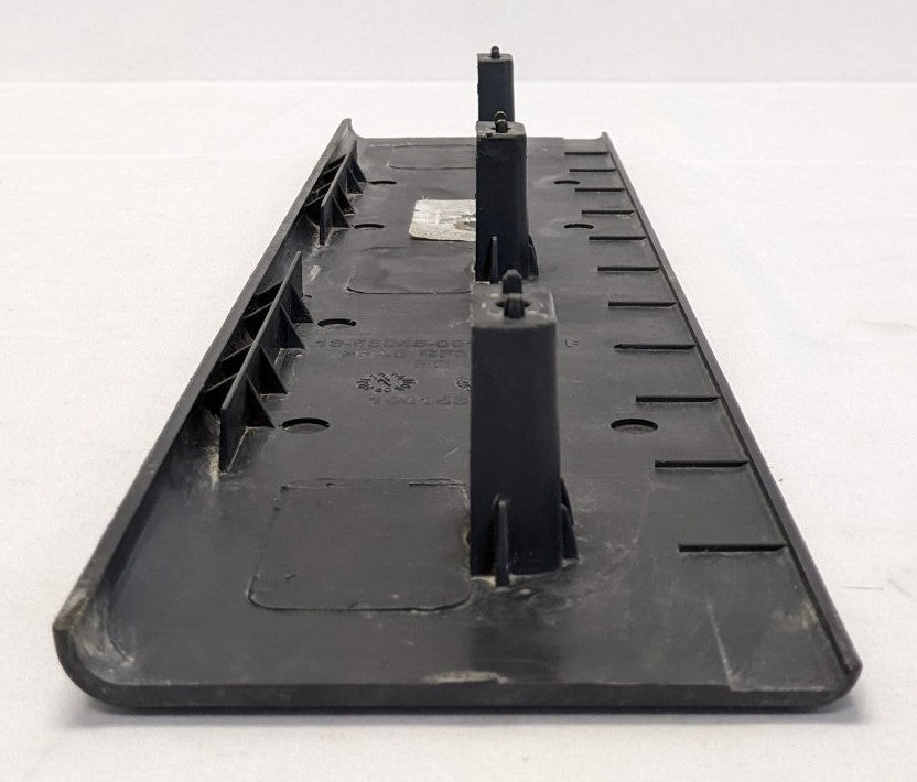 Used Freightliner Cascadia P3 Door Sill Cover - P/N 18-58045-001