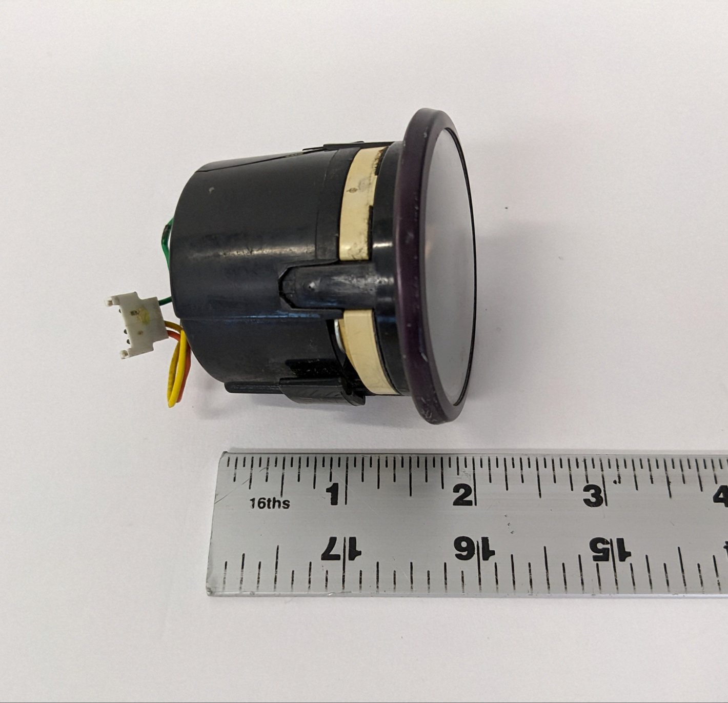 Damaged Freightliner Electromechanical Voltmeter Gauge - P/N 22-46509-000 (10106695483708)