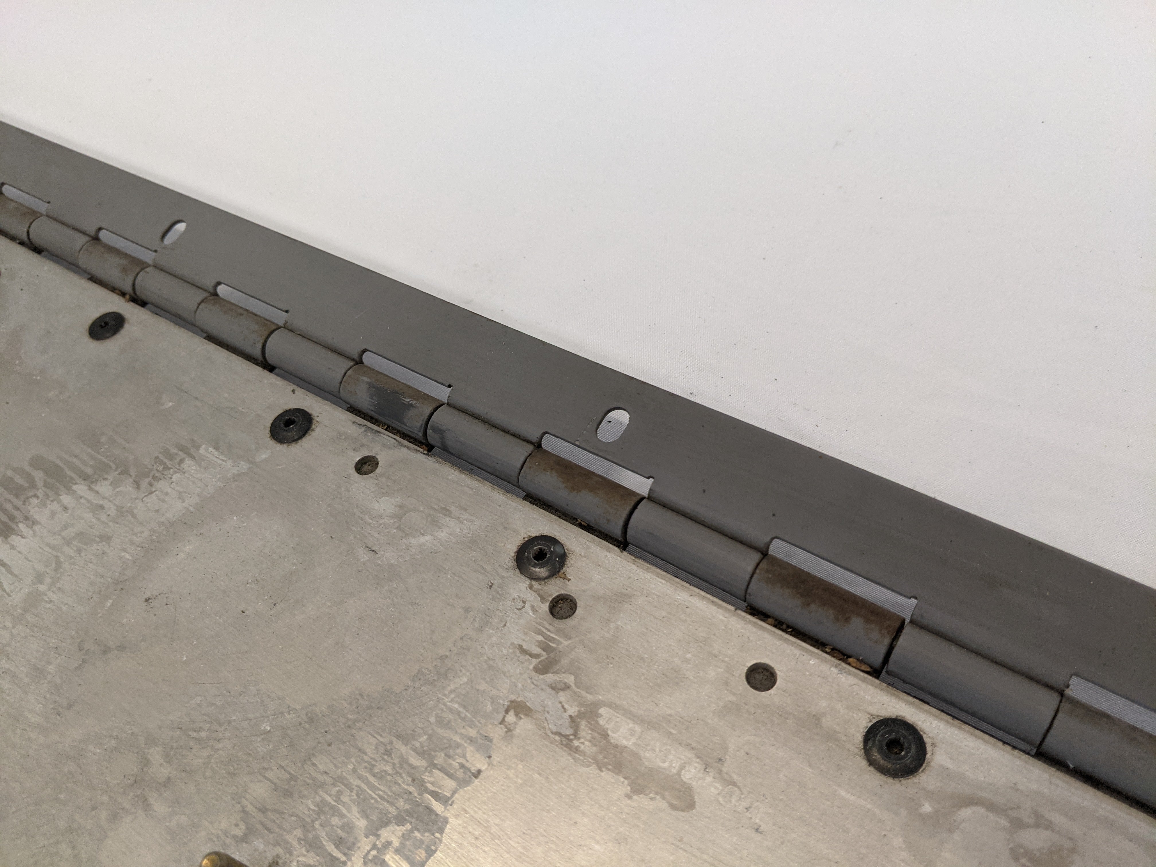Used Freightliner Columbia RH B-Pillar Electrical Access Door-P/N A18-33784-001 (10090917364028)