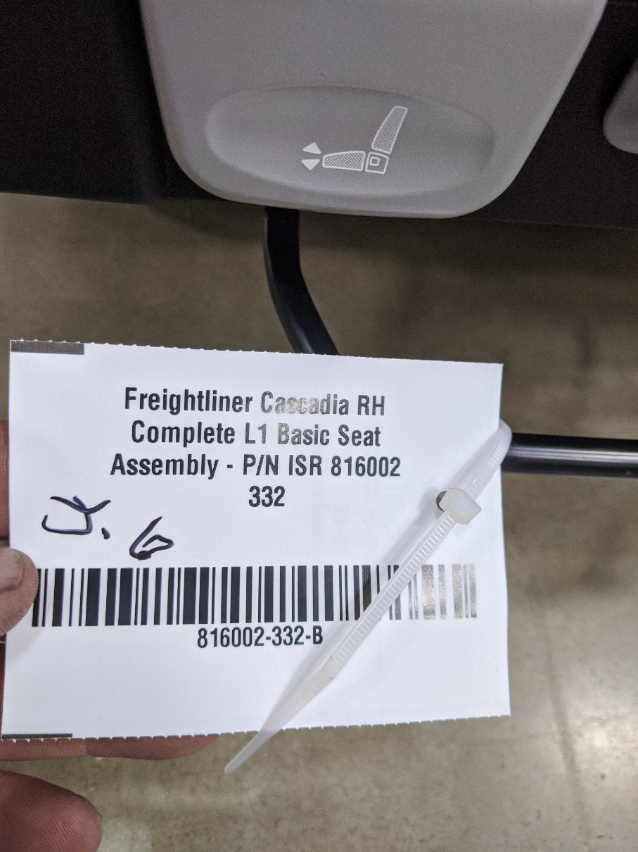Freightliner Cascadia RH Complete L1 Basic Seat Assembly - P/N ISR 816002 332