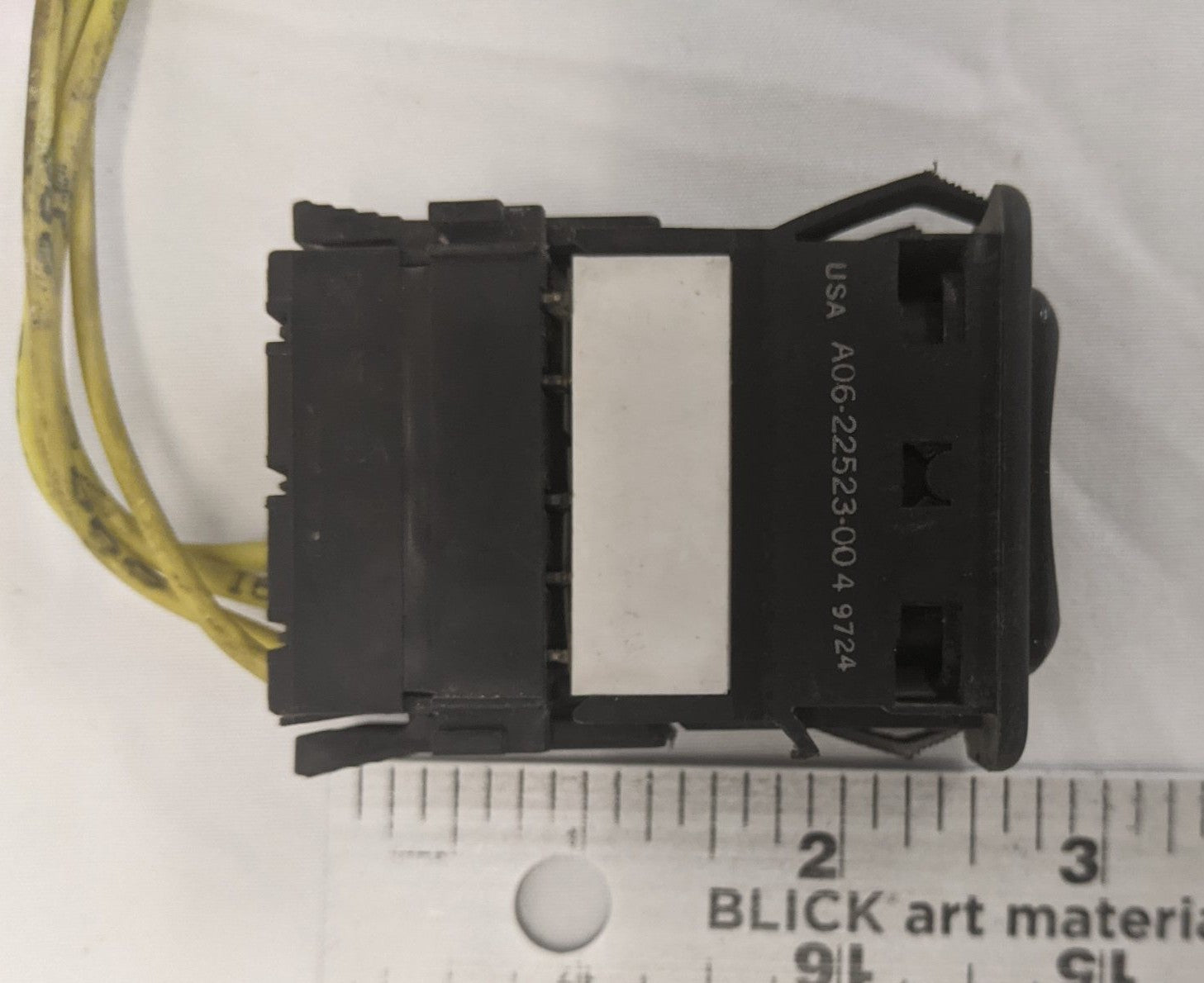 Damaged Freightliner Road Lamp Rocker Switch - P/N A06-22523-004
