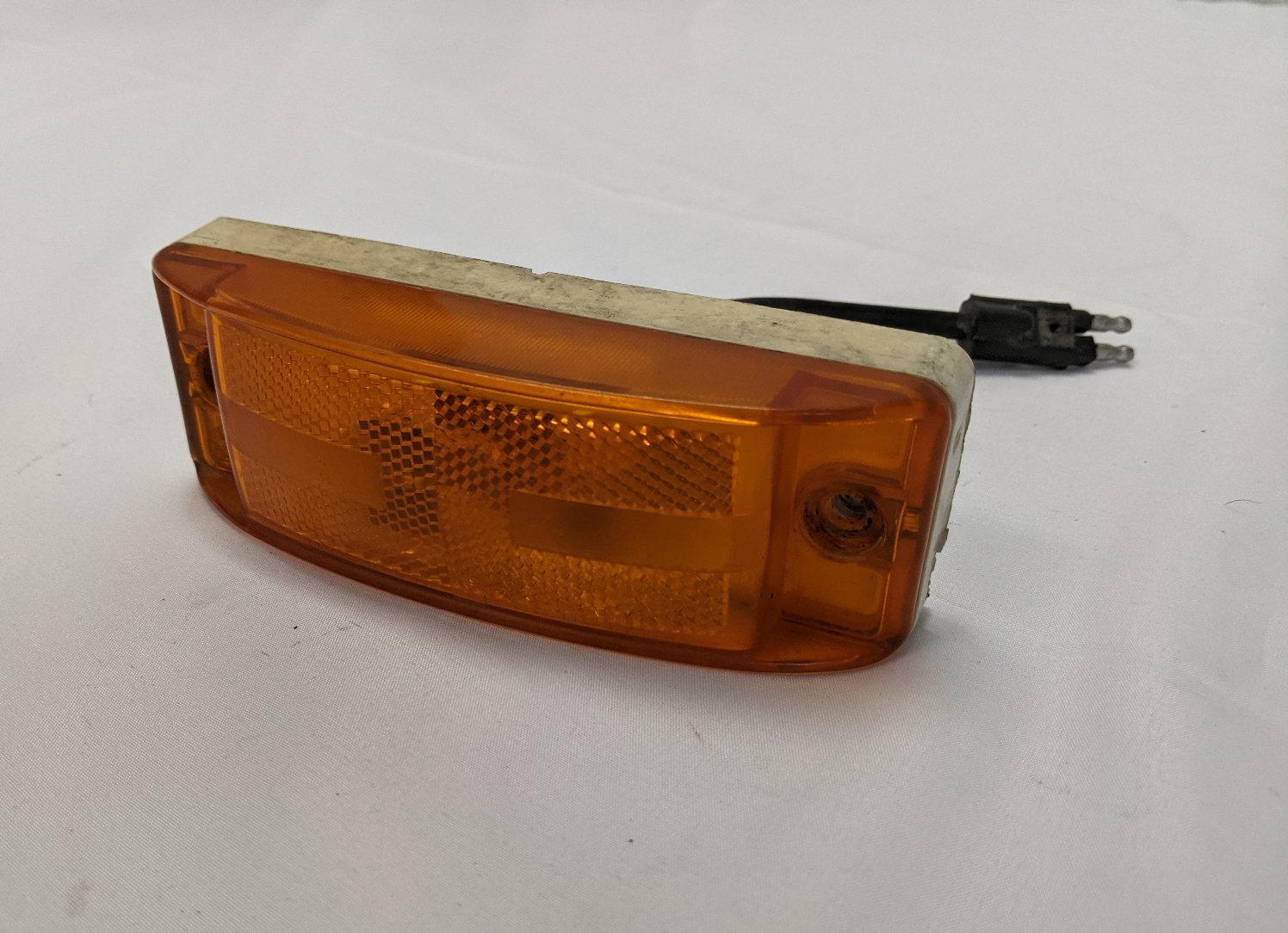 Used Reflectorized Rectangular Incandescent Marker Light - P/N TL 29203Y