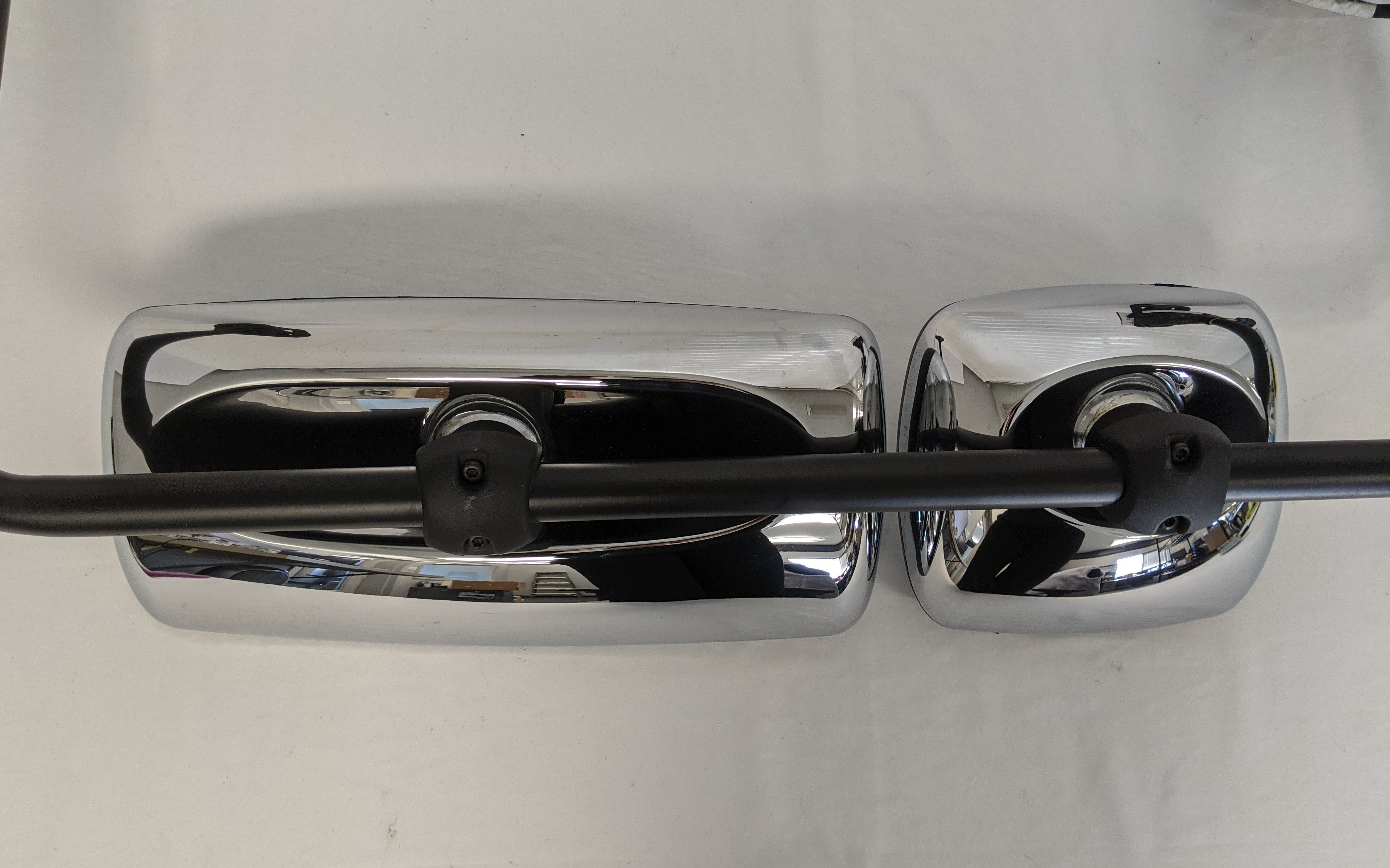 Damaged Freightliner M2 RH Remote Heated Chrome Door Mirror - P/N A22-74244-007 (6550110961750)