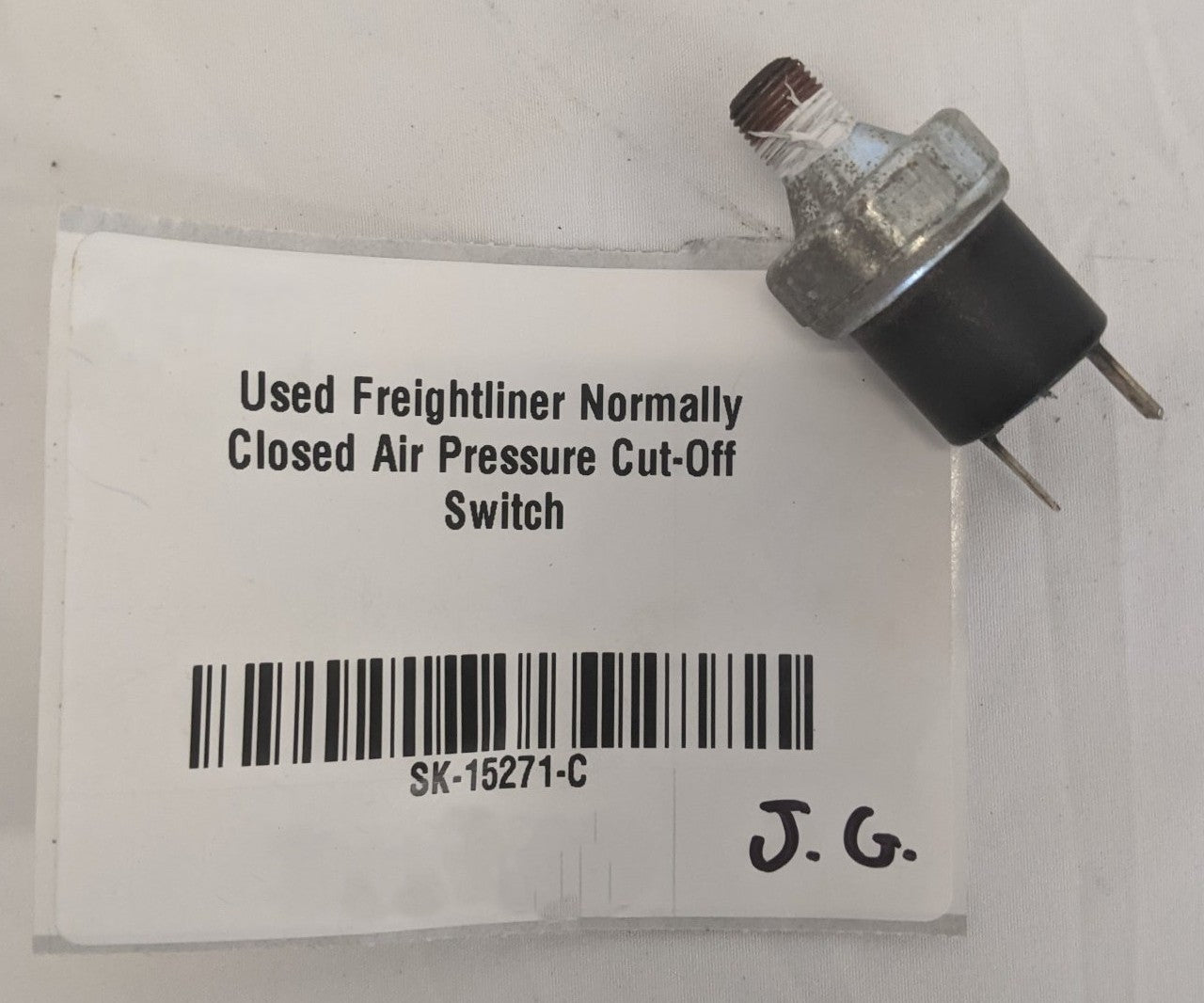 Used Freightliner Normally Closed Air Pressure Cut-Off Switch