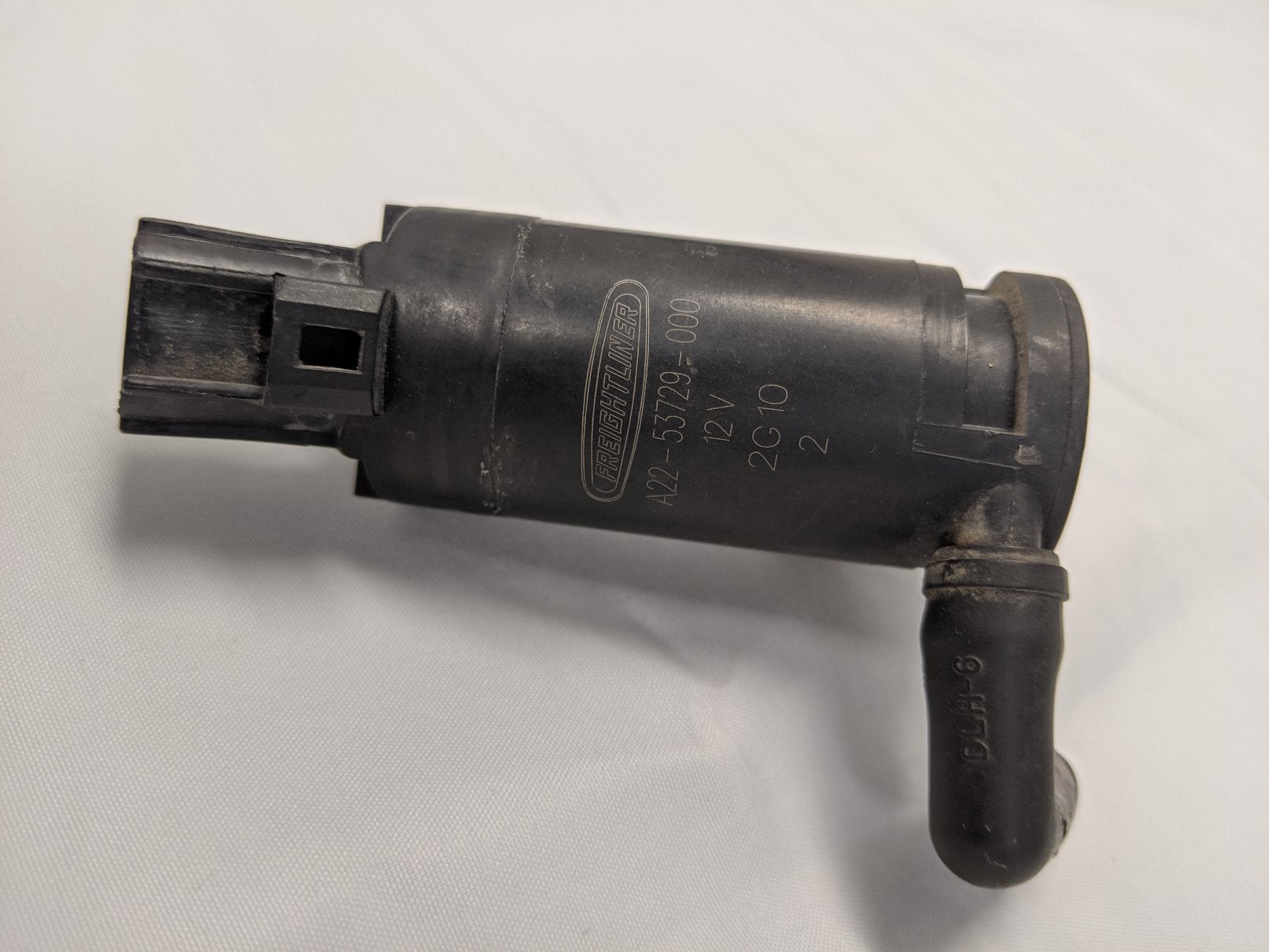 Freightliner Windshield Washer Solution Pump - P/N A22-53729-000