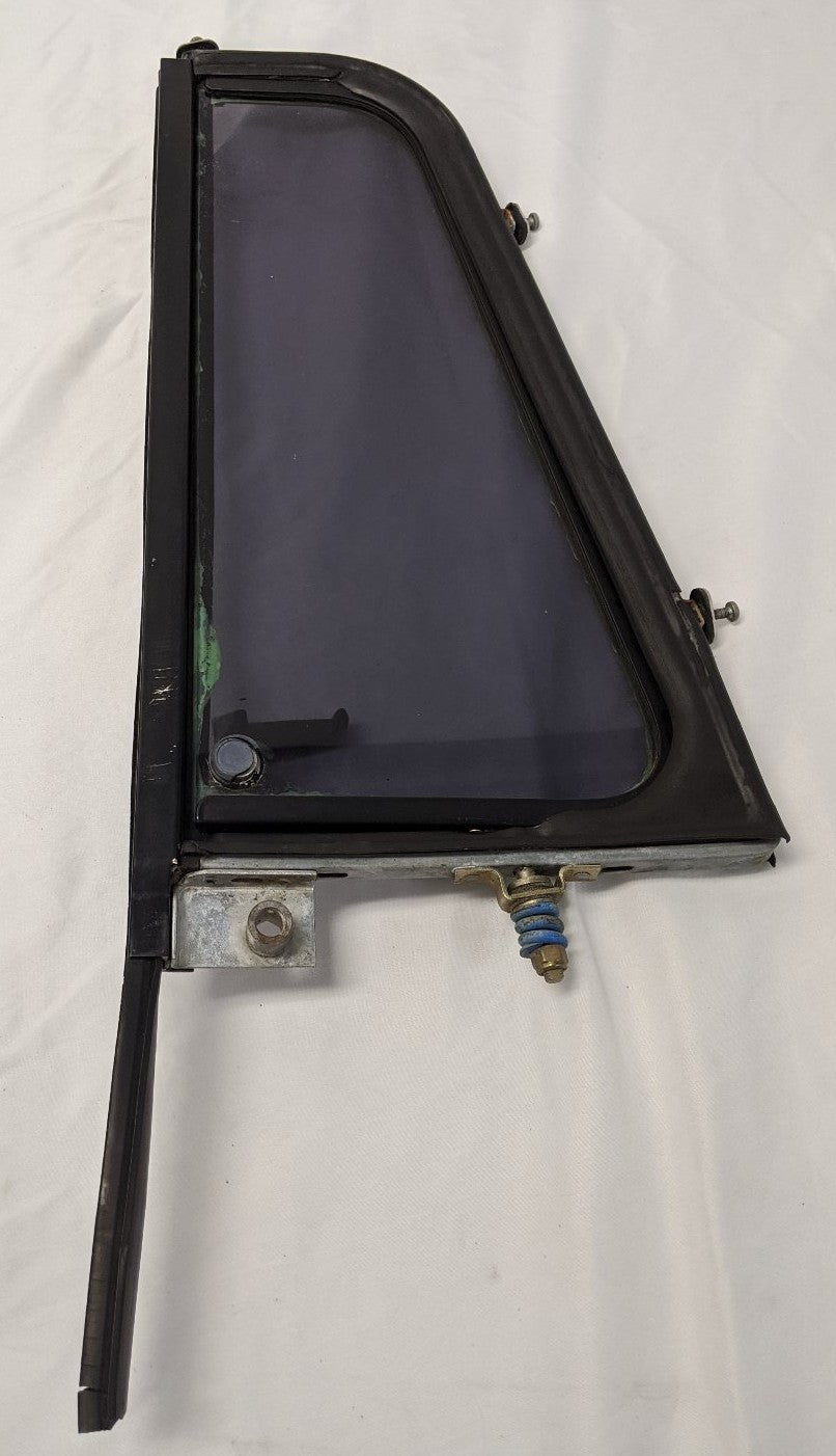 Used Freightliner FLD Classic RH Tinted Vent Window - P/N A18-17428-007