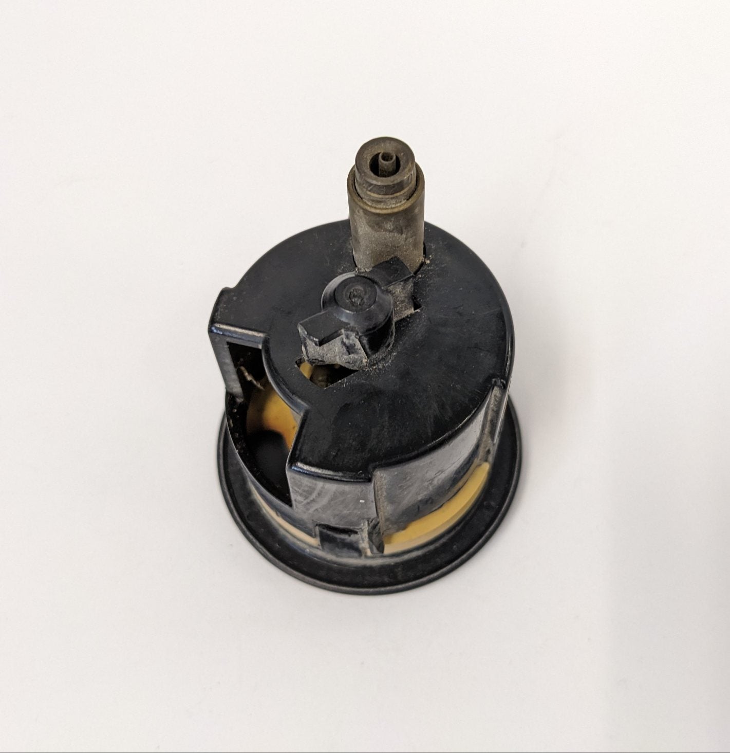 Damaged Freightliner Primary Air Pressure PSI Dash Gauge - P/N 22-46511-000 (10105398657340)