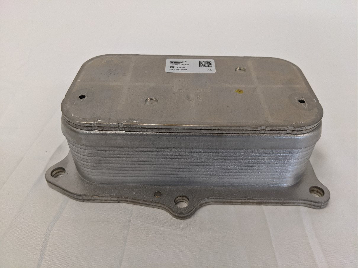New Freightliner Detroit Diesel Engine Oil Cooler - P/N DDE A9341800065 (10154381639996)