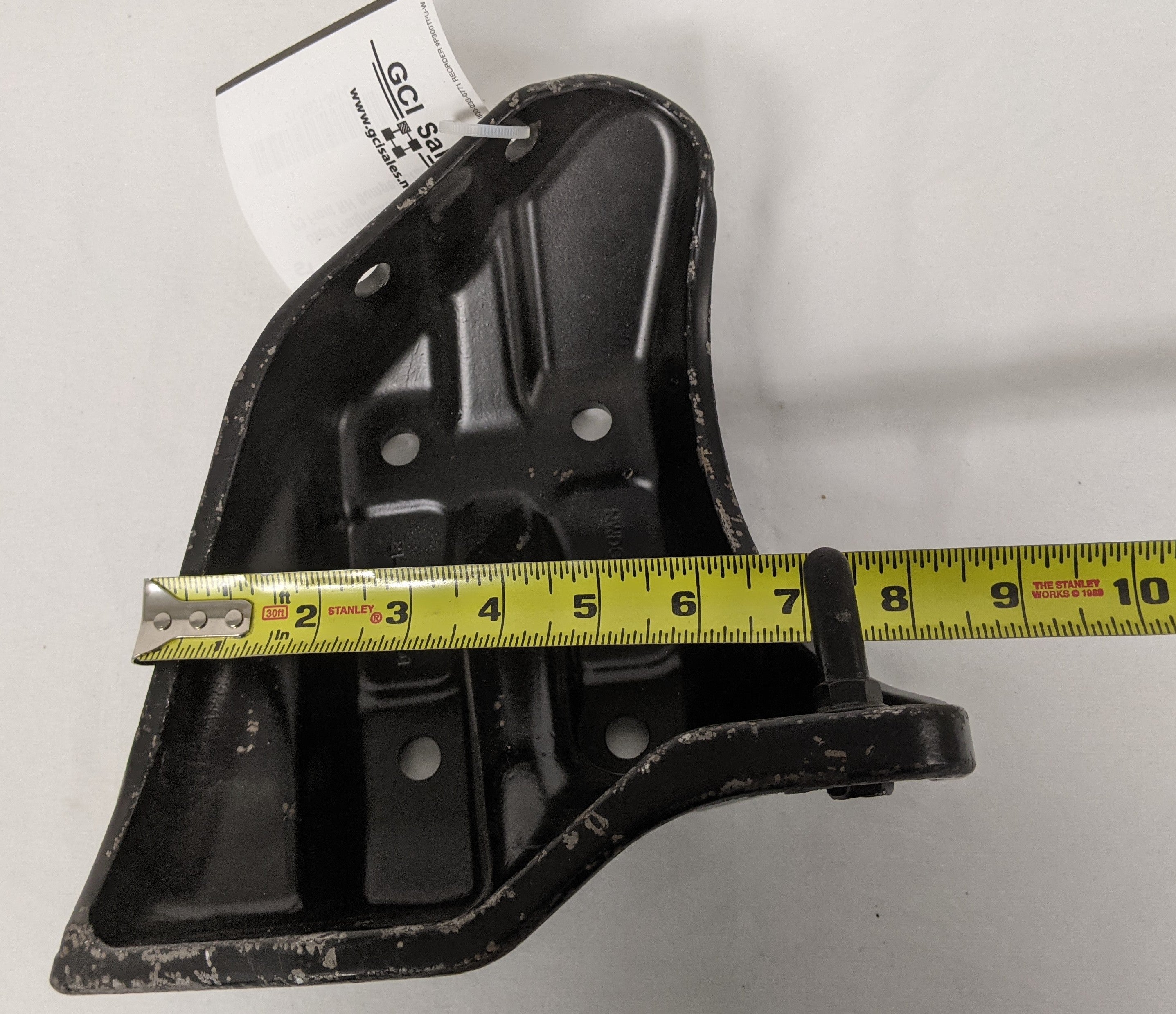 Used Freightliner Cascadia P3 Front RH Bumper Bracket - P/N 21-28531-001 (4994512257110)