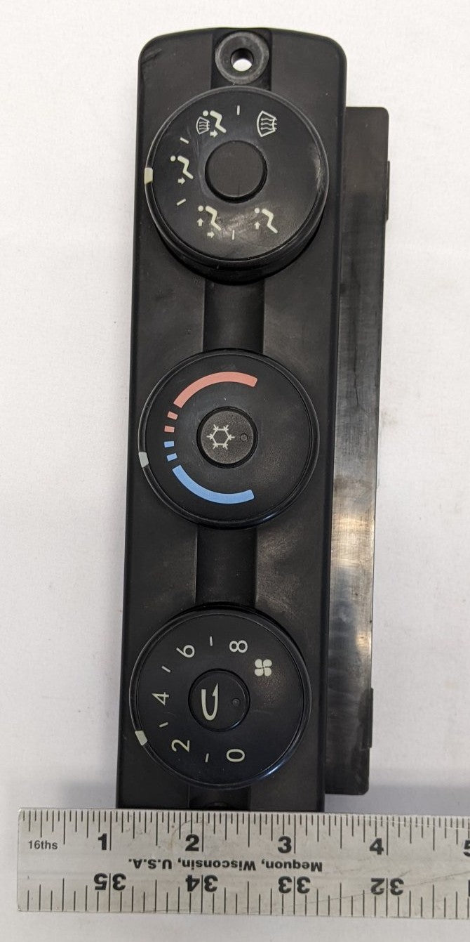 Freightliner Cascadia P3 HVAC Control A22-60645-101 No Aux