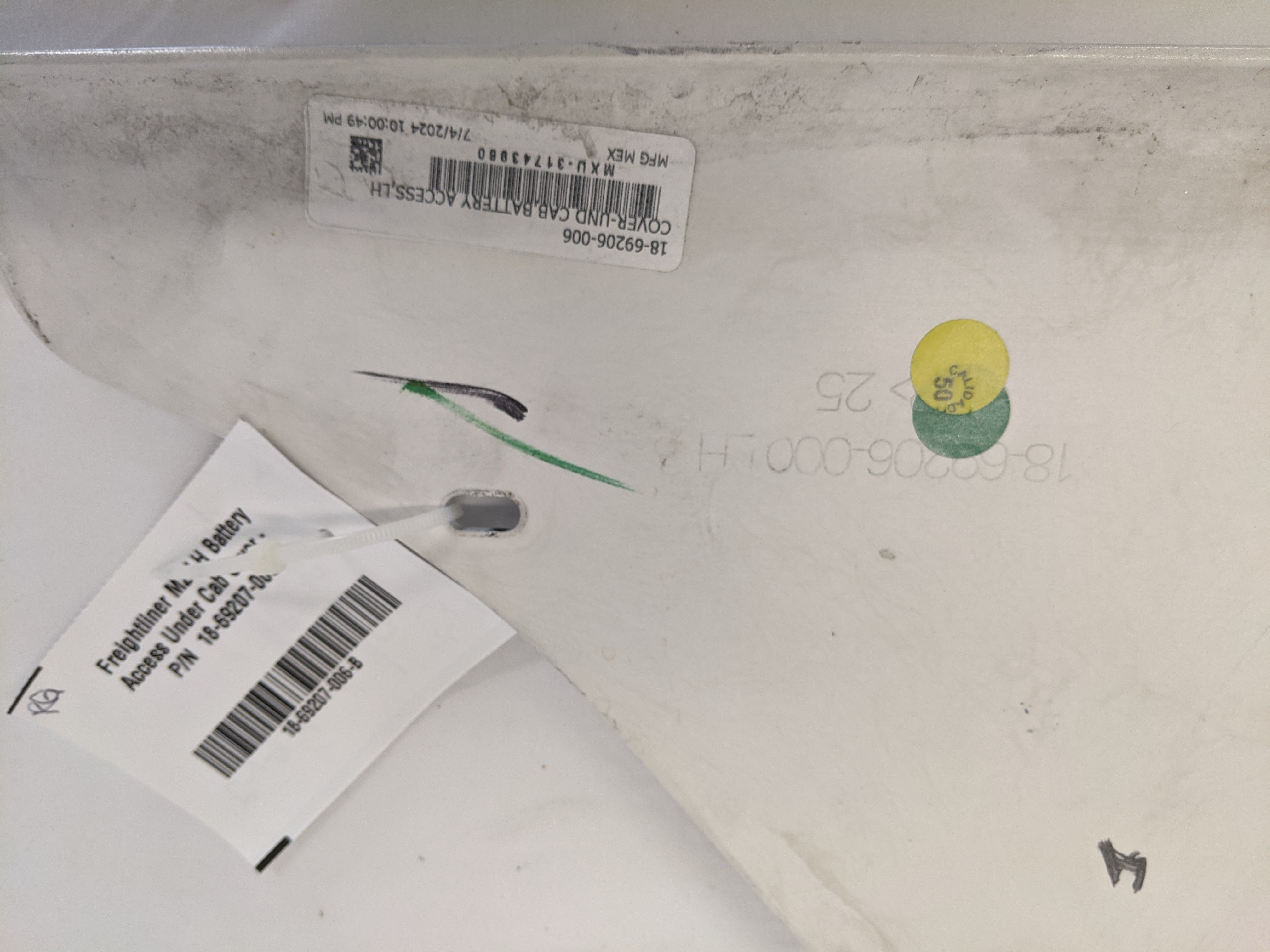 Freightliner M2 LH Battery Access Under Cab Cover - P/N  18-69207-006 (10119119700284)