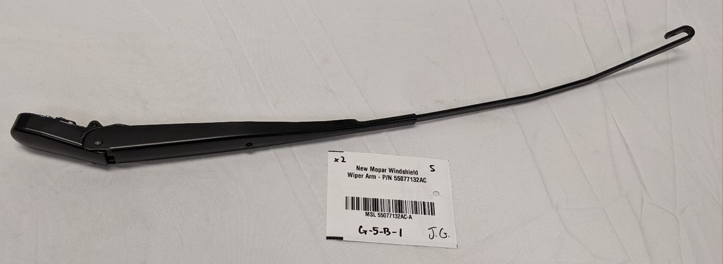 Mopar Windshield Wiper Arm Assembly | P/N 55077132AC
