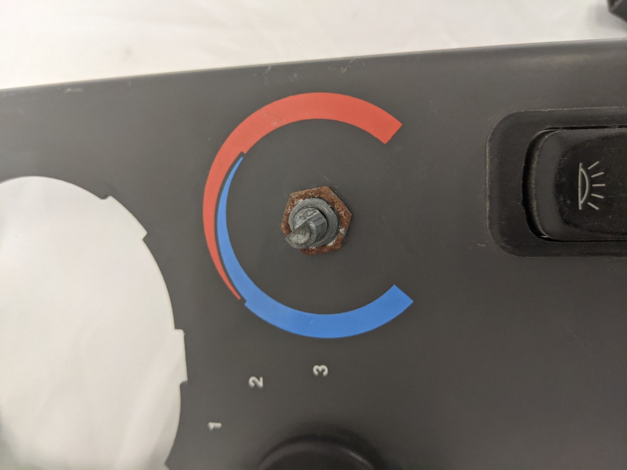 Used Freightliner Columbia Sleeper Cab Control Panel - P/N 22-46623-005