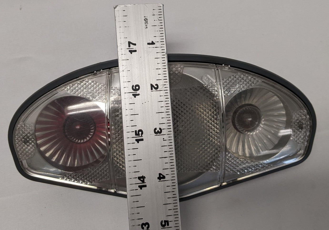 Used Freightliner Cascadia P3 RH Dome Reading Lamp 22-60997-001