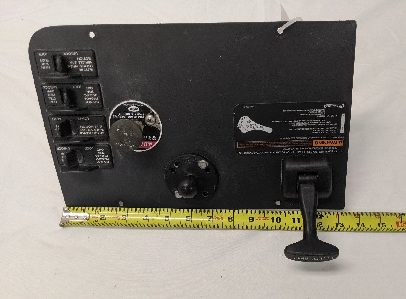 Used Freightliner Cascadia P3 Auxiliary Instrument Panel -  P/N  22-60660-000