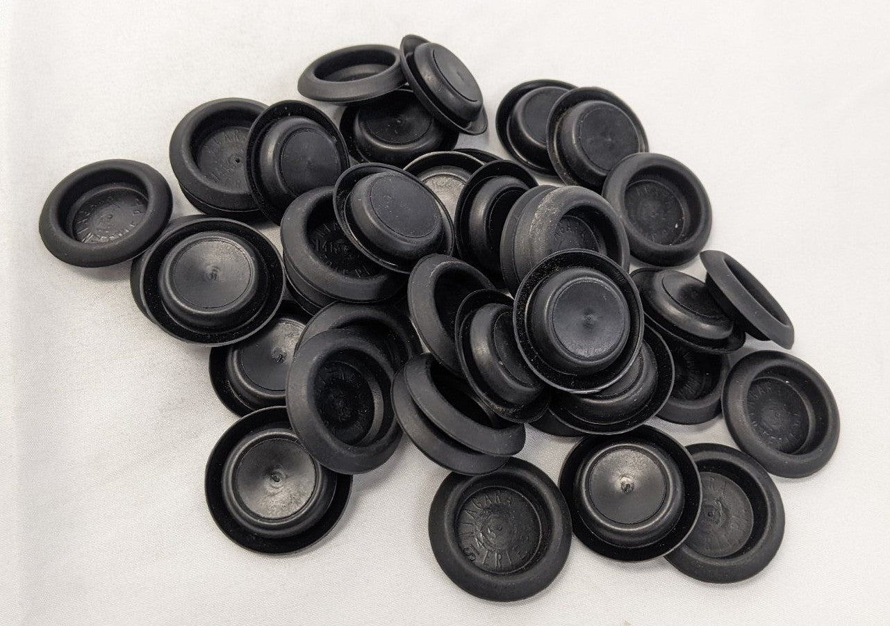*Lot of 40* New Niagara 1" Round Plastic Hole Plugs With Flange - SI 413