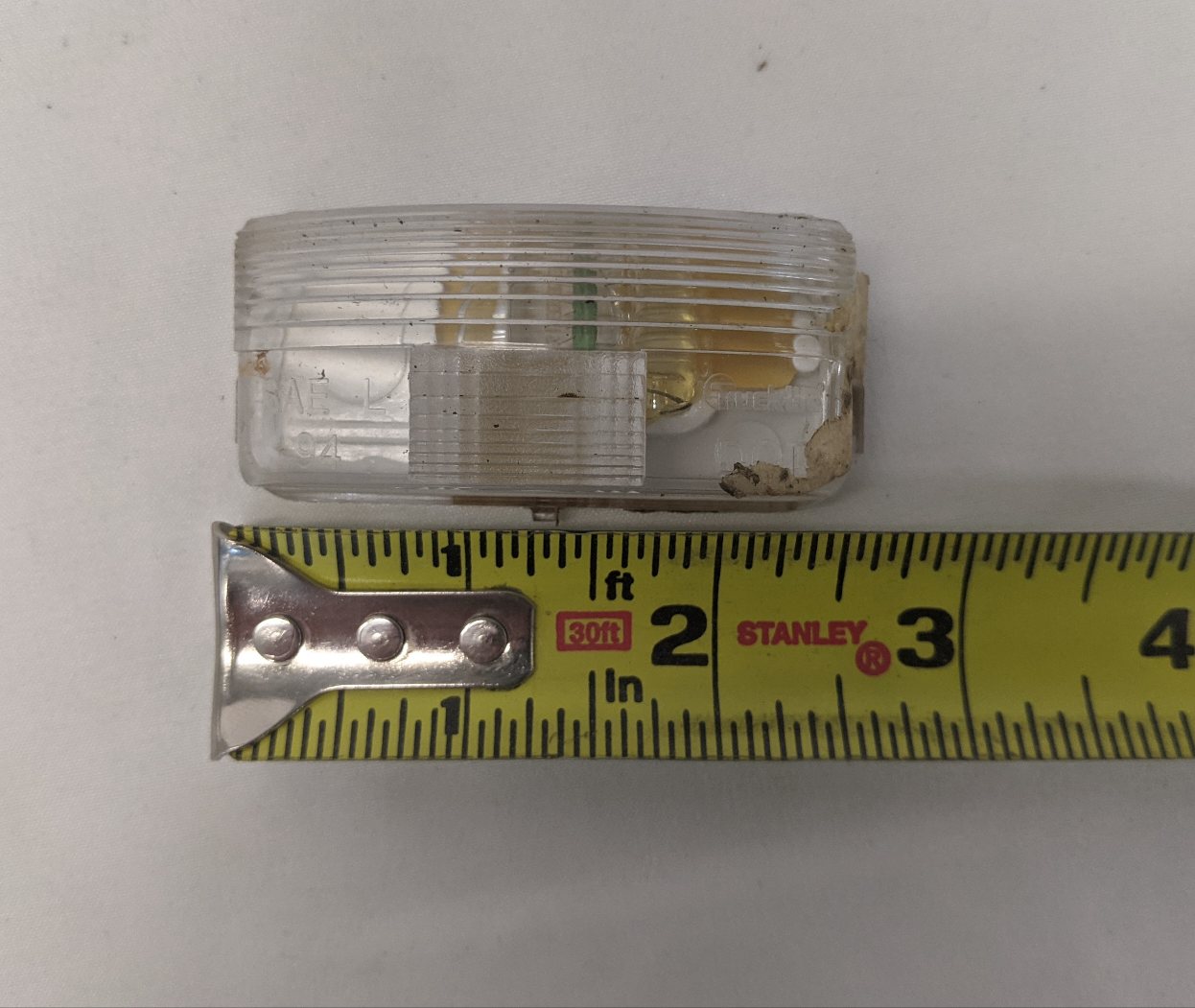 Truck-Lite Rear License Plate Light and Bracket - LIT P/N 15208, BRKT P/N 15730