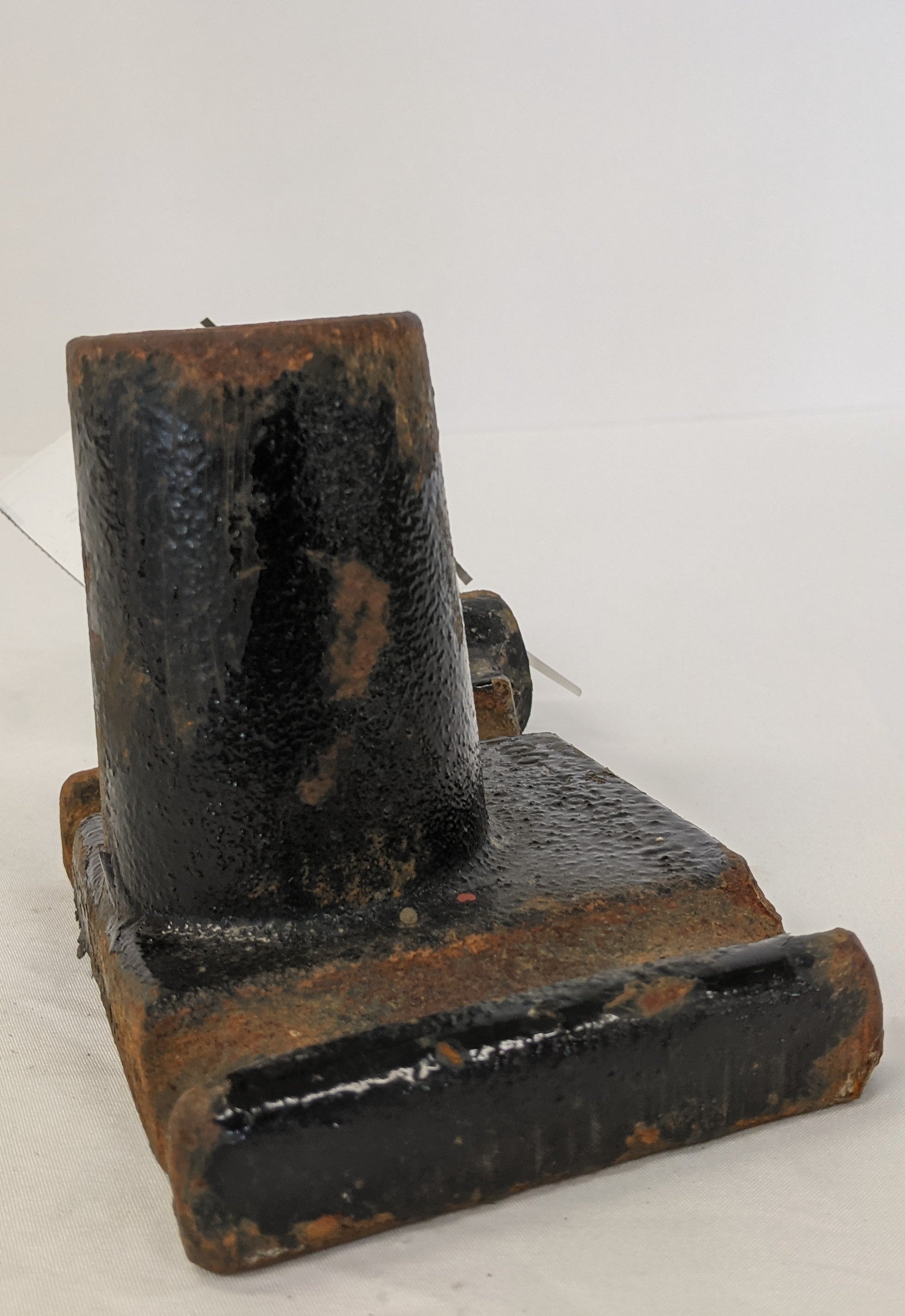 Used Freightliner LH Front Axle Stop Shock Absorption Bracket - P/N 16-15214-001 (10091616436540)