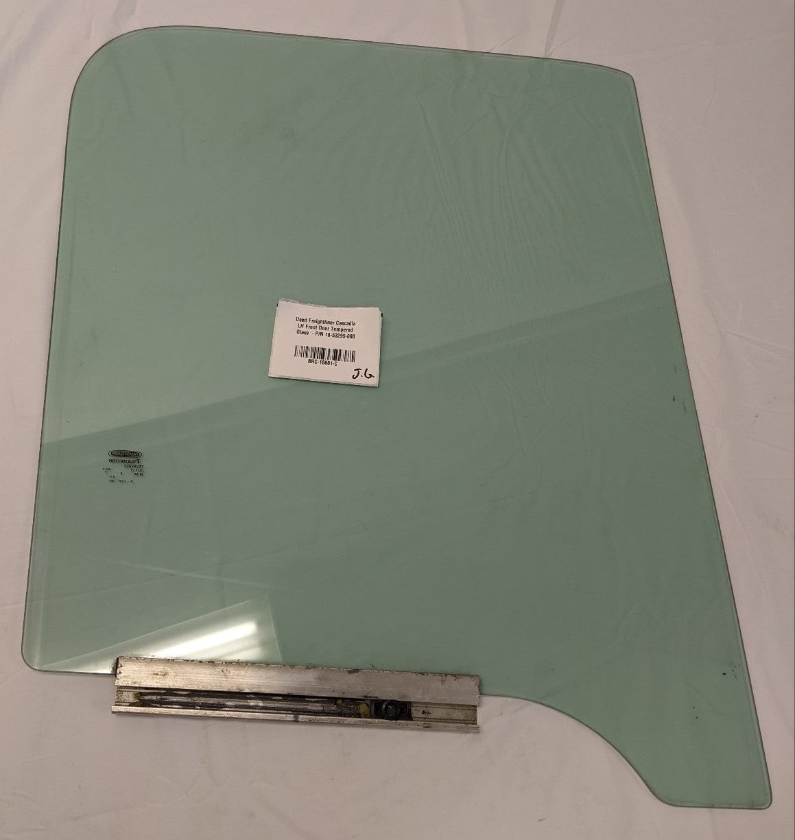 Used FTL Cascadia P3 LH Front Door Tempered Window Glass -P/N 18-53295-000