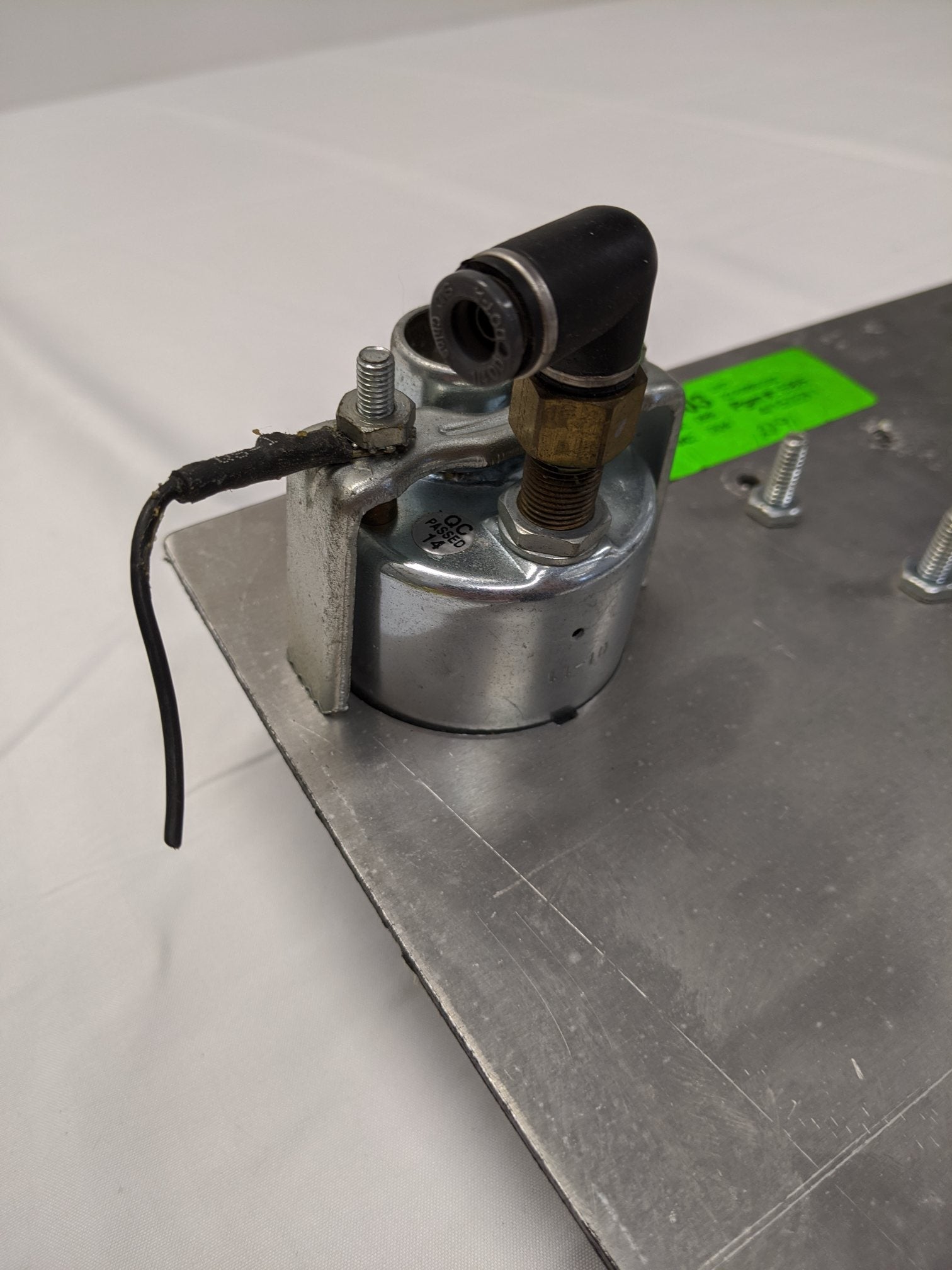 Freightliner Cascadia P3 Auxiliary Instrument Panel - 22-60660-000 (used)