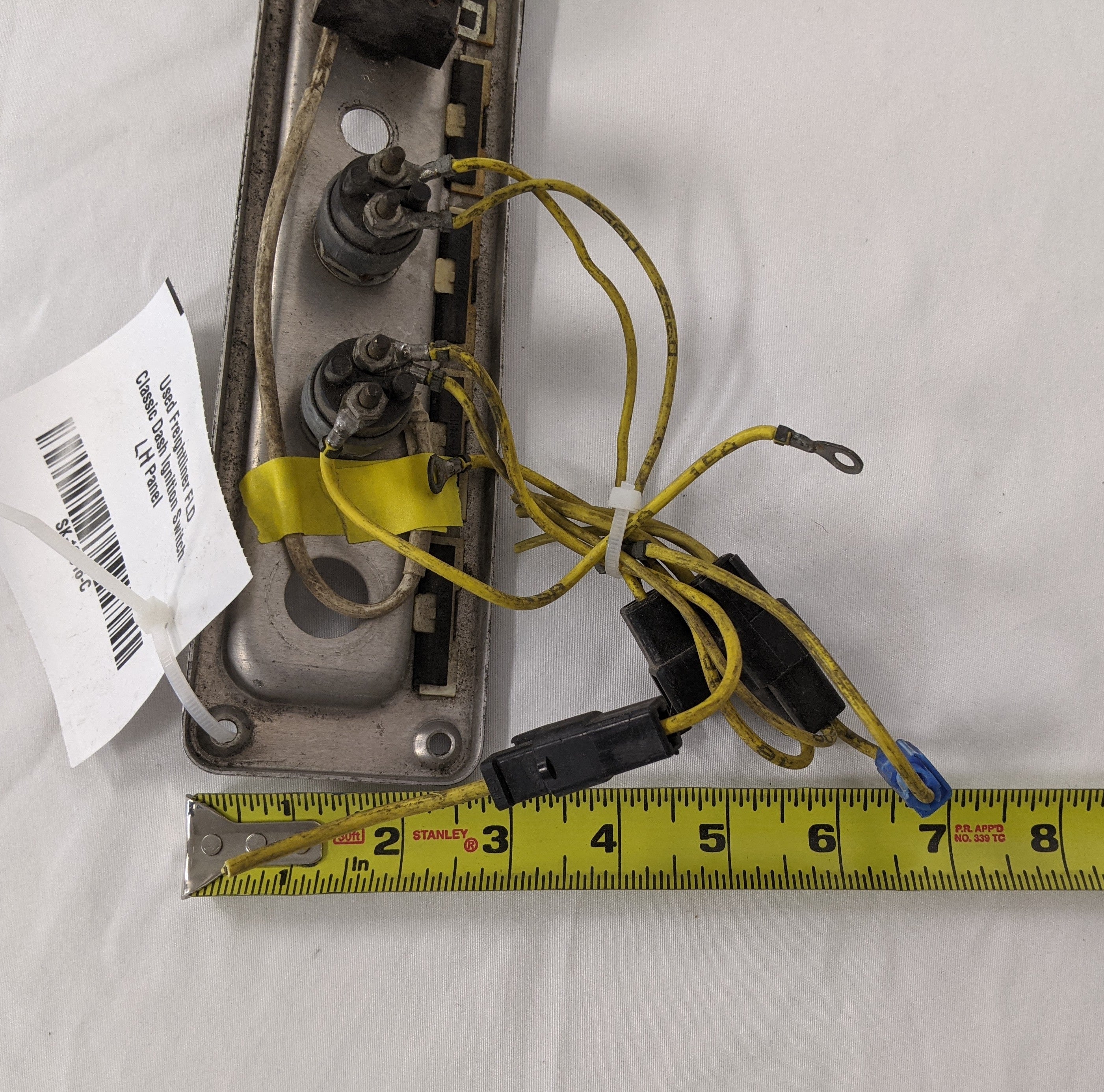 Used Freightliner FLD Classic Dash Ignition LH Switch Panel-  P/N 22-25265-009 (9997322649916)
