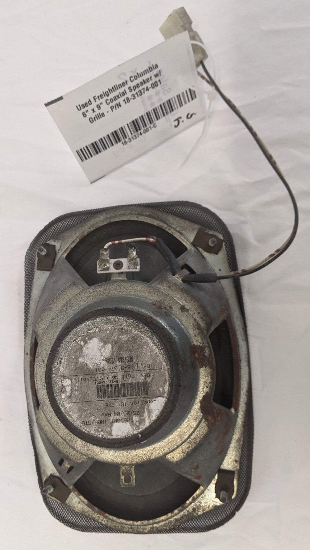 Used Freightliner Columbia 6" x 9" Coaxial Speaker w/ Grille - P/N 18-31374-001
